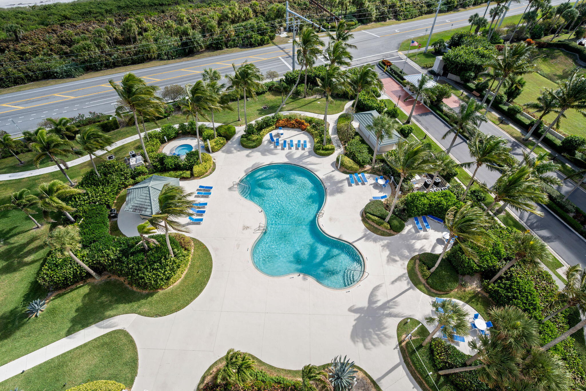 main property photo 24