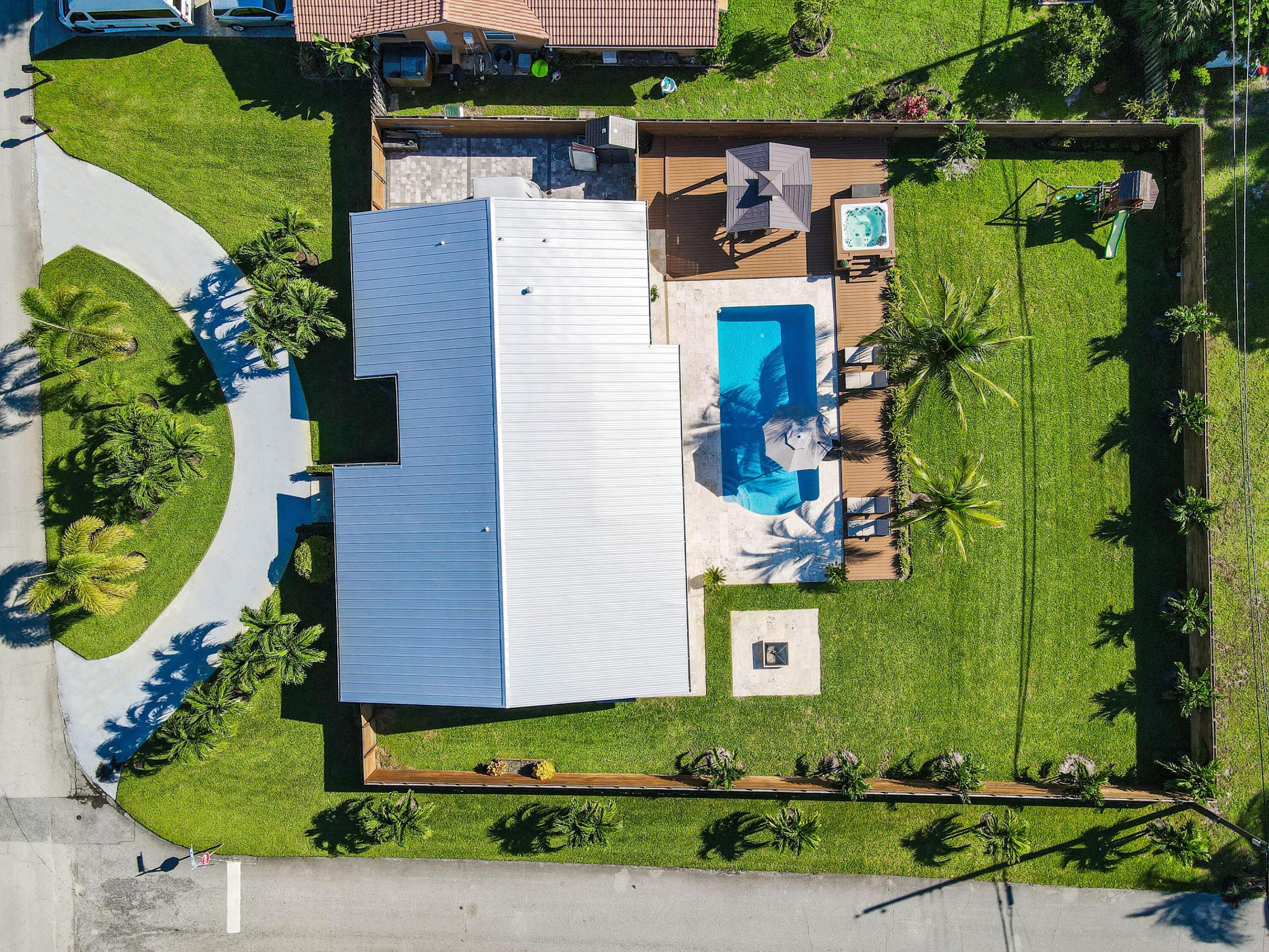 main property photo 50