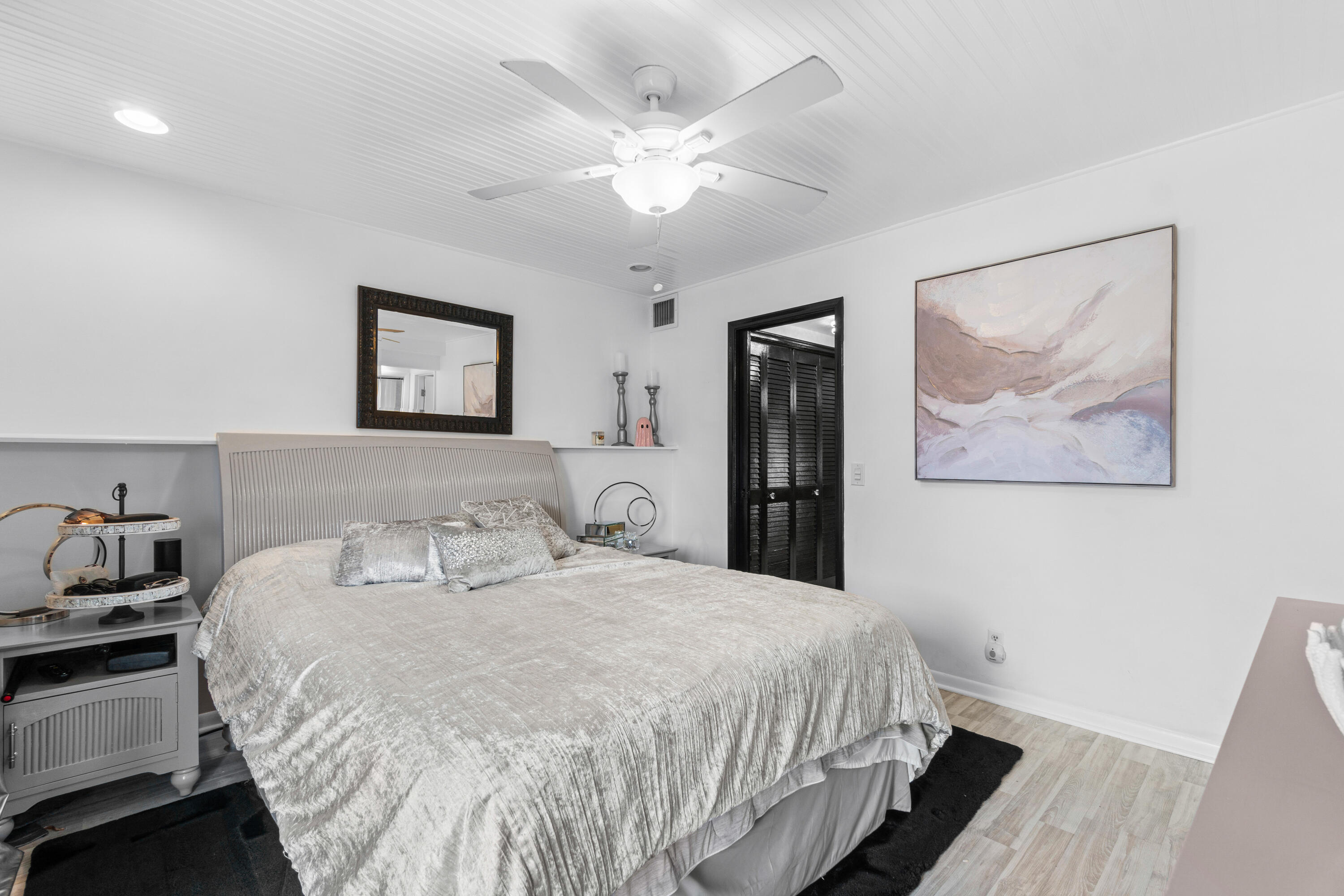 property viewer photo 9