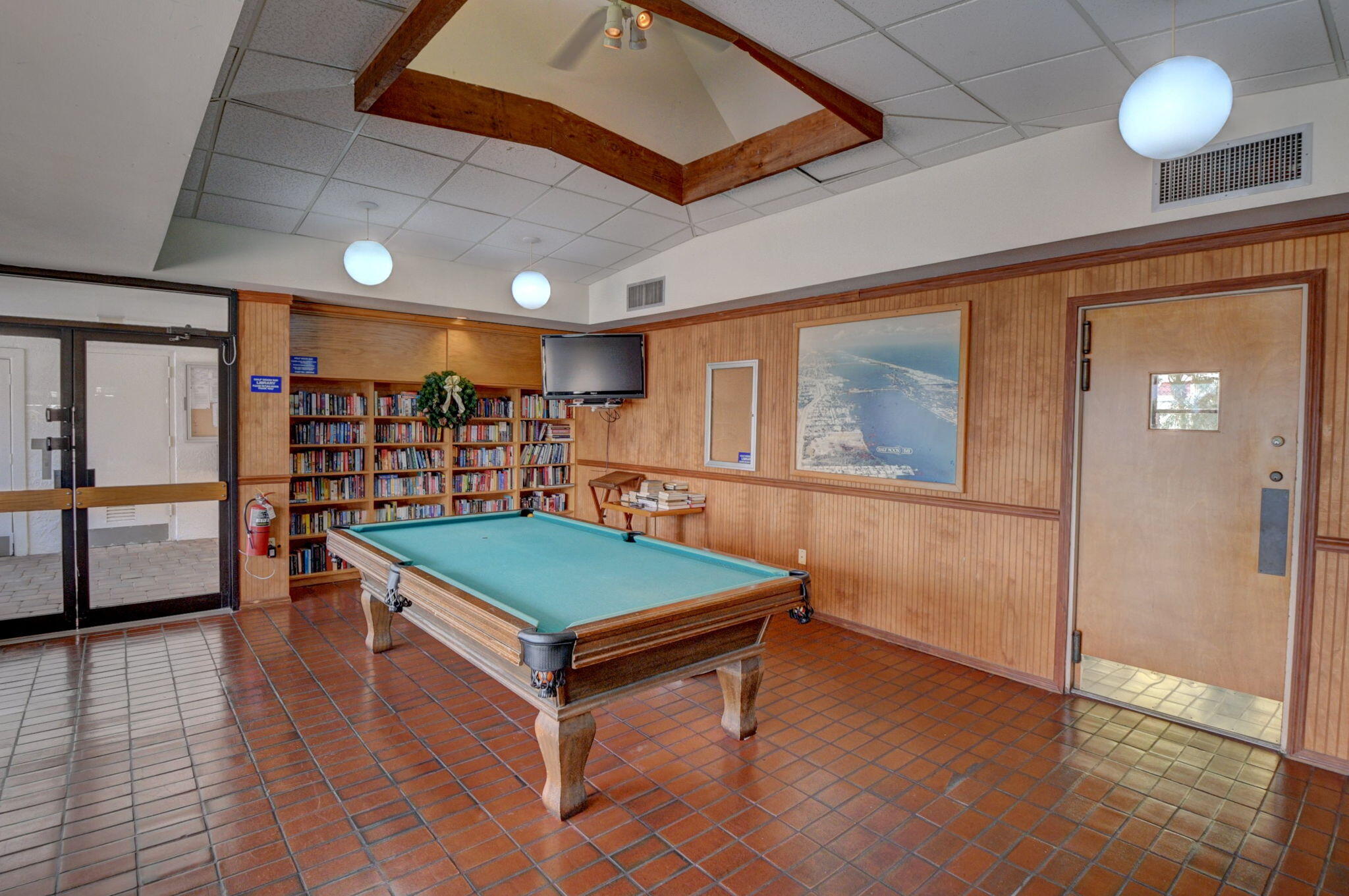 main property photo 70