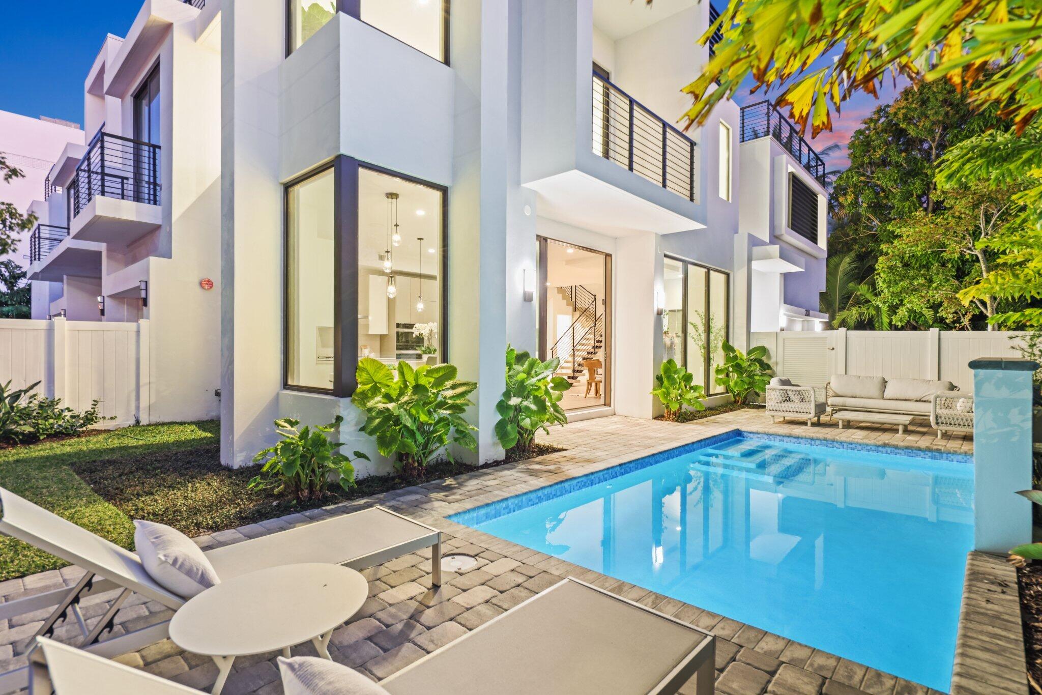 main property photo 74