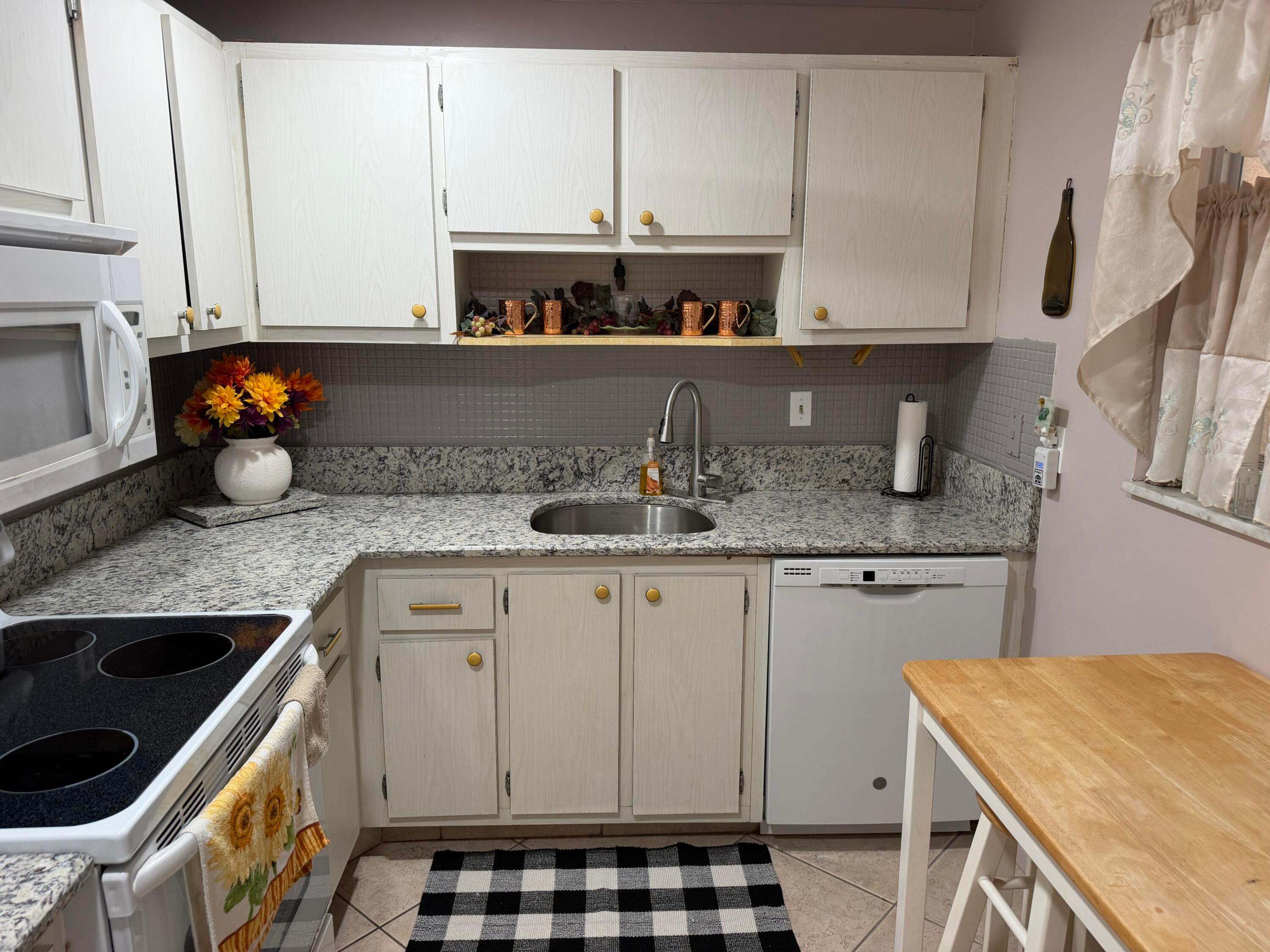 main property photo 74
