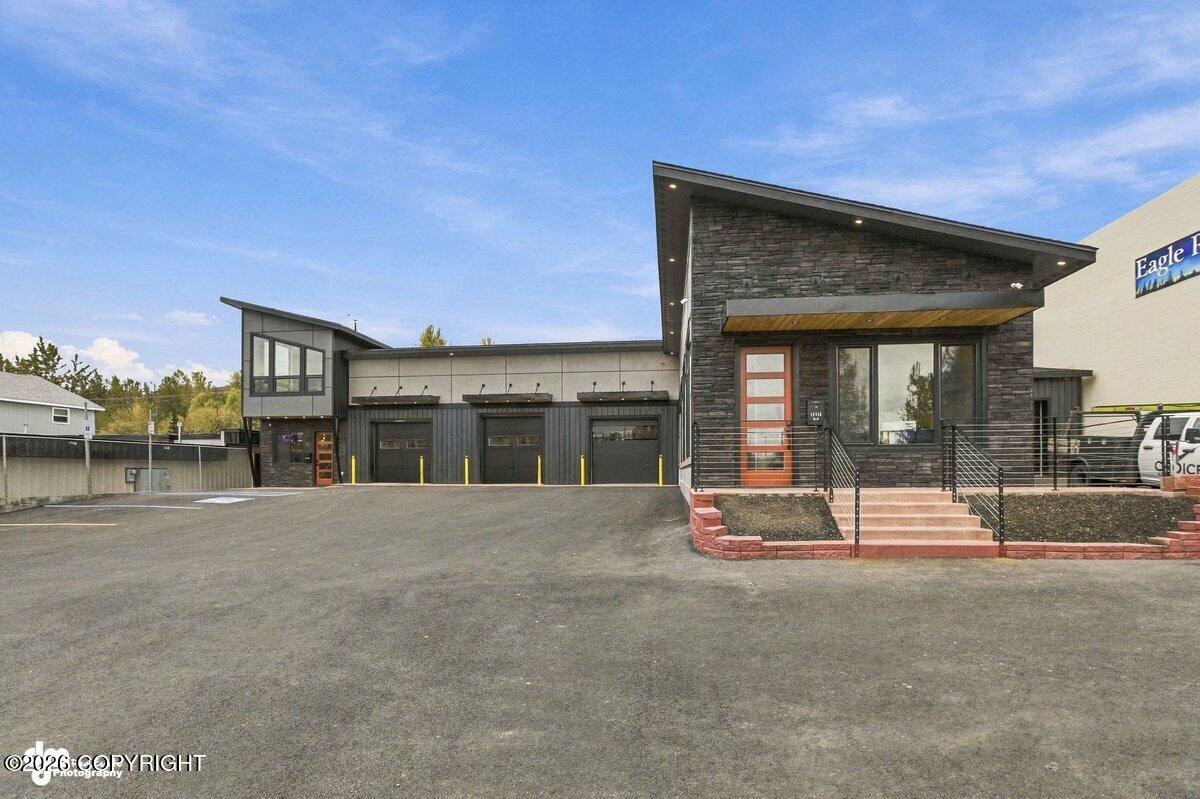11115 Old Eagle River Rd, Eagle River, AK 99577