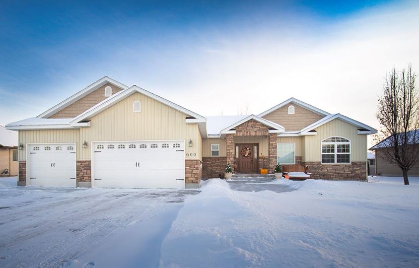 600 Gatehouse Ln, Idaho Falls, ID 83404