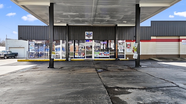 206 E Main St, Mt Sterling, KY 40353 206 E Main St, Mt Sterling, KY 40353