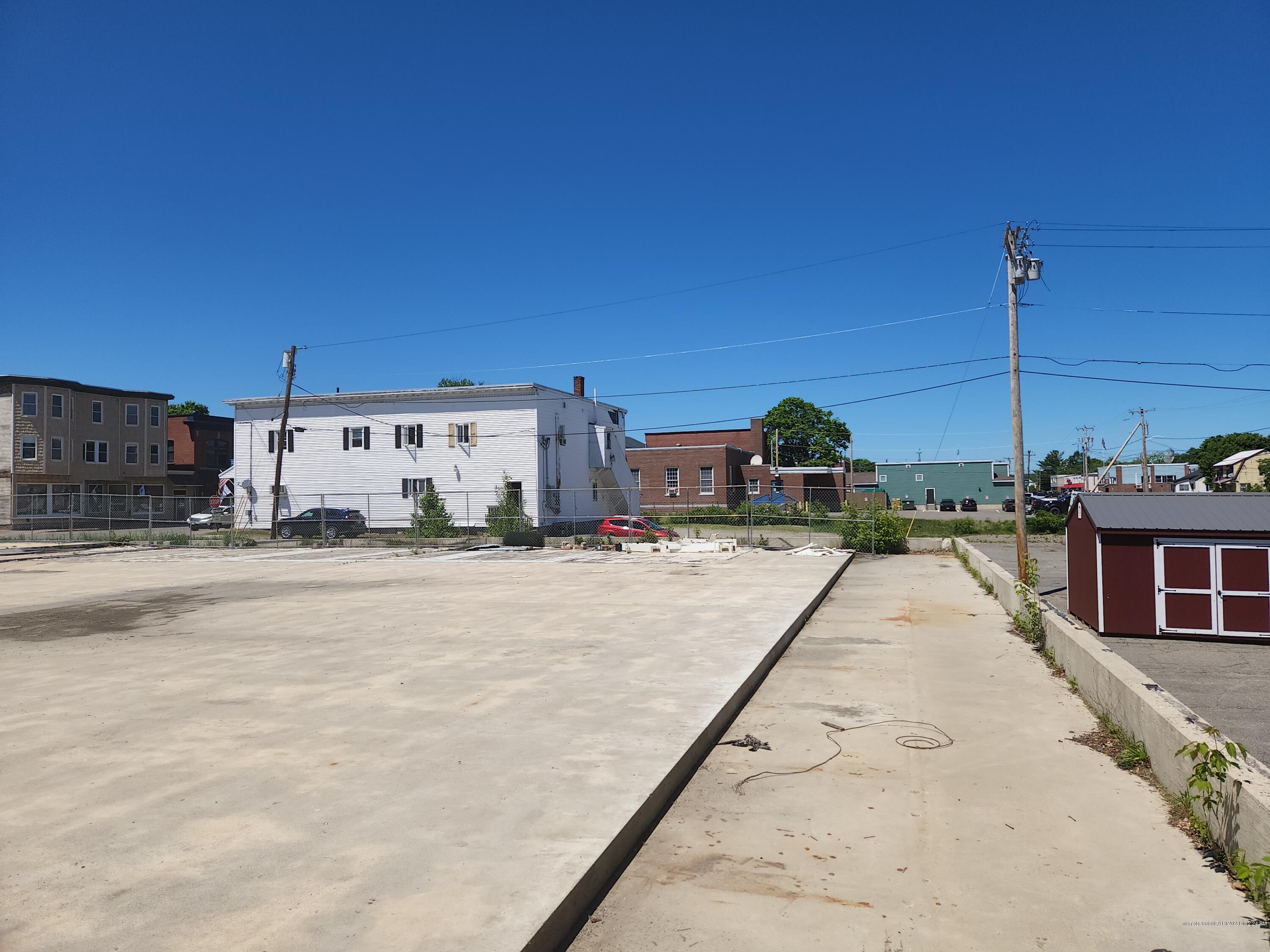 main property photo 12