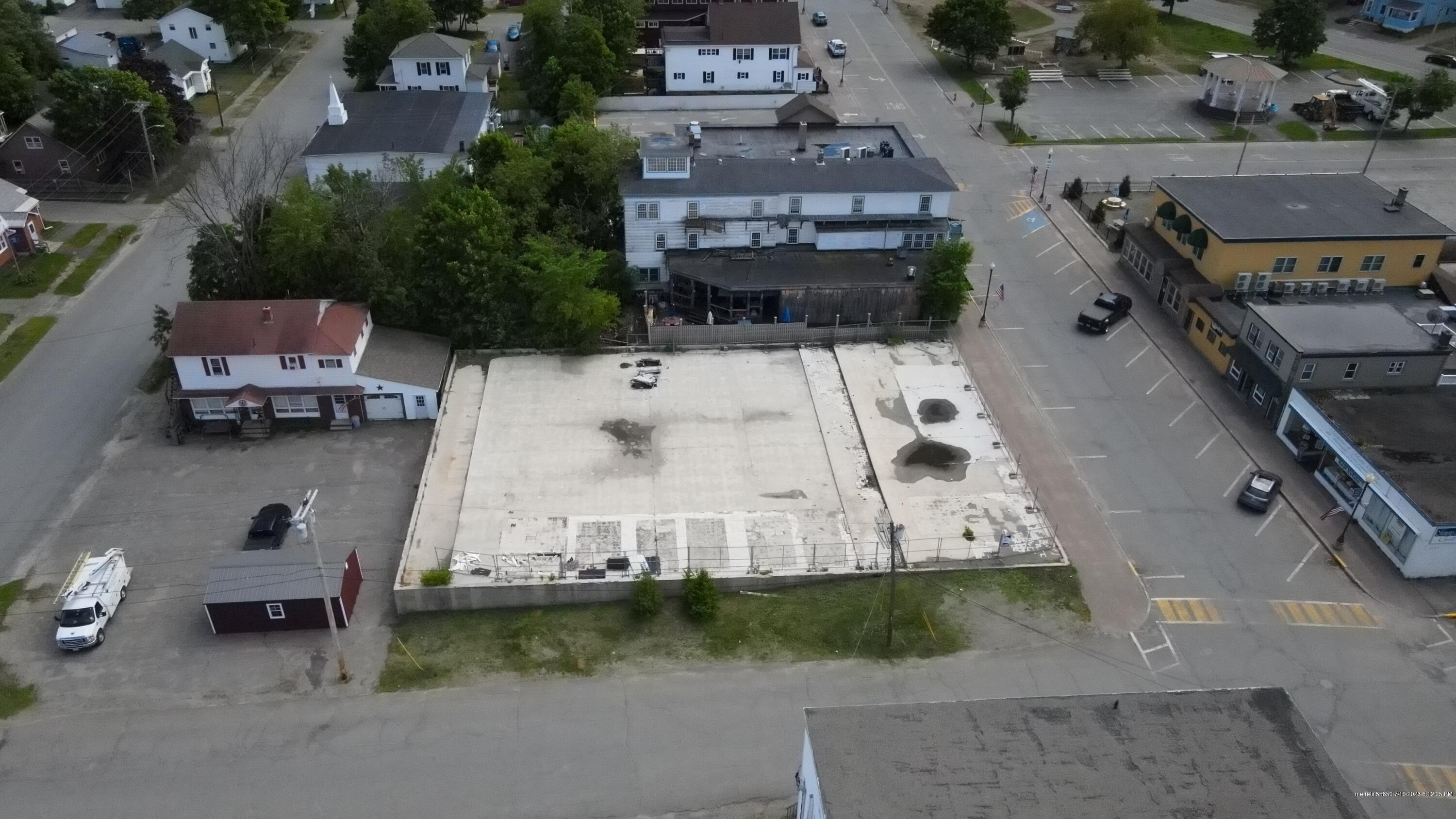 main property photo 17