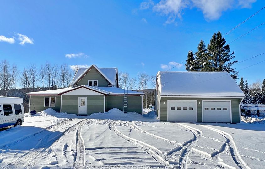 559 Caribou Rd, Fort Kent, ME 04743