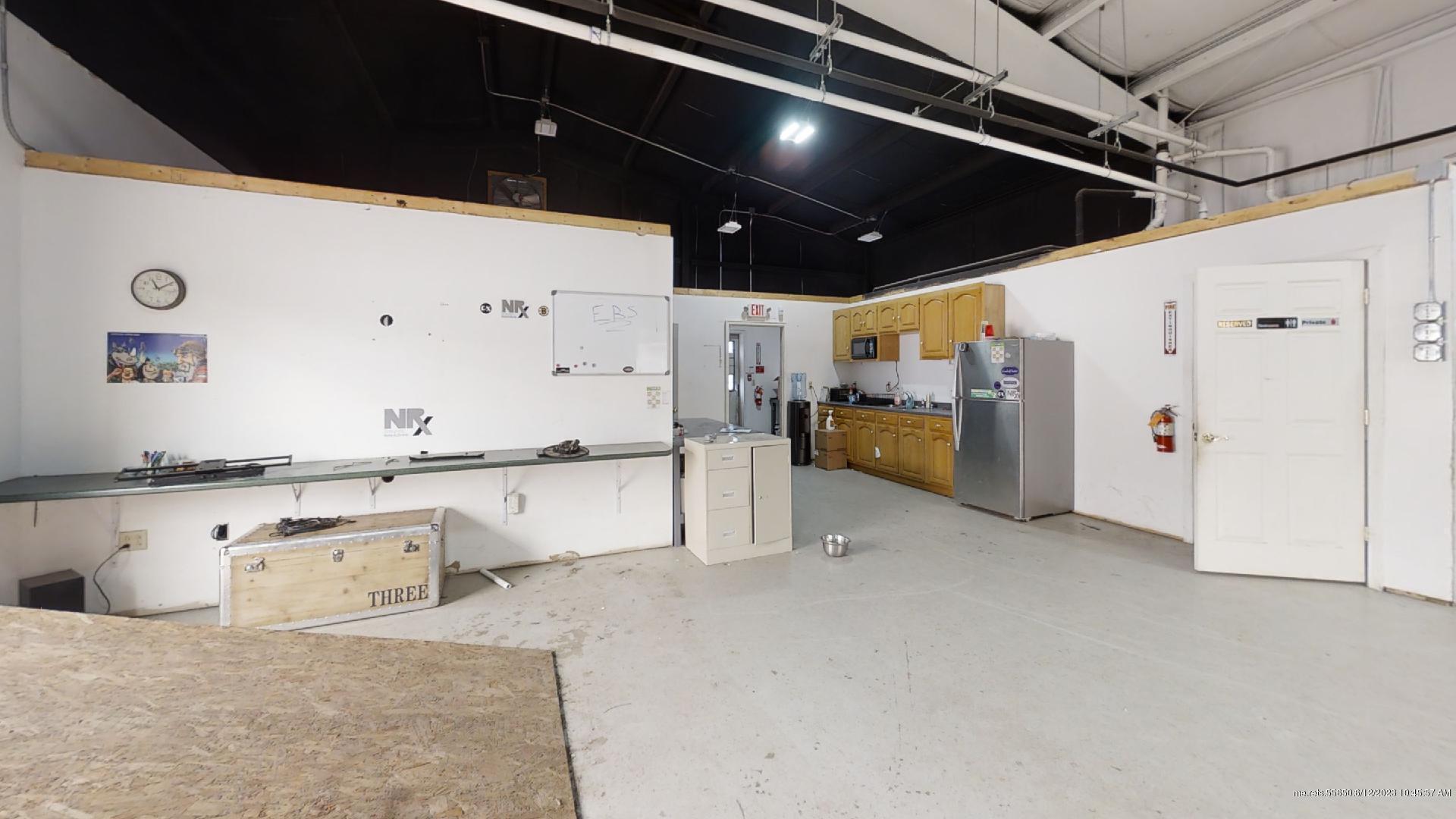 main property photo 17