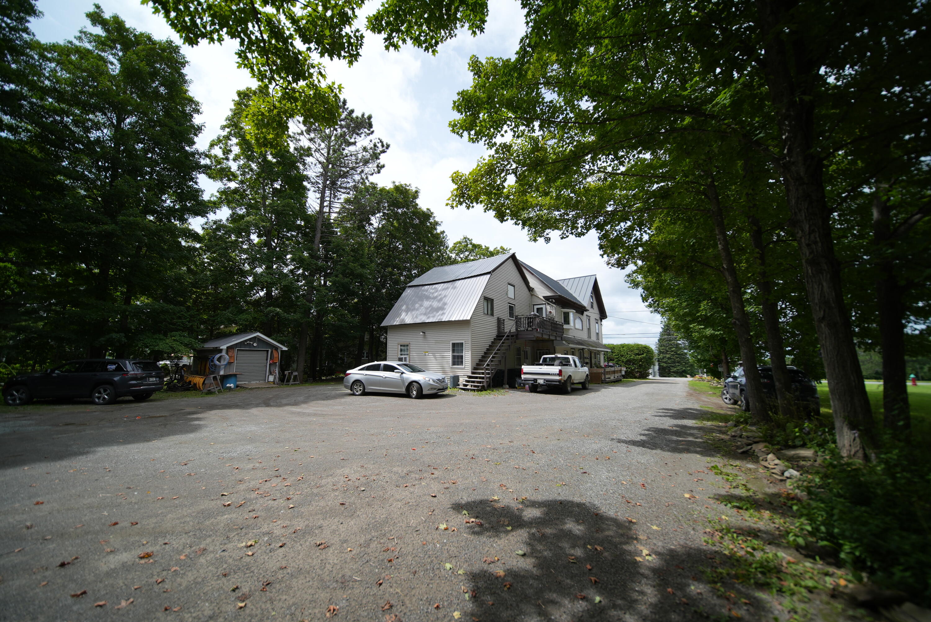 main property photo 35