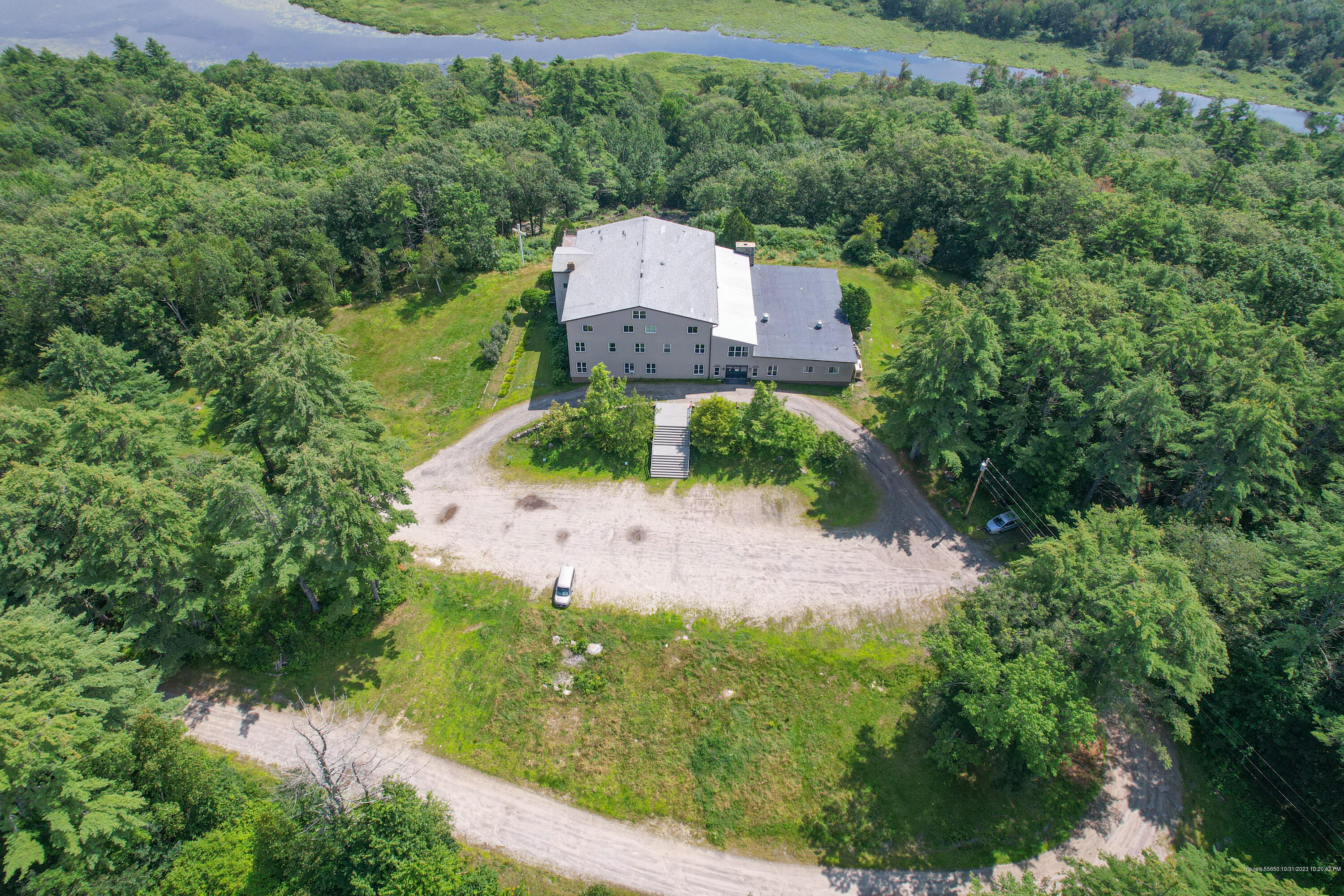 main property photo 45