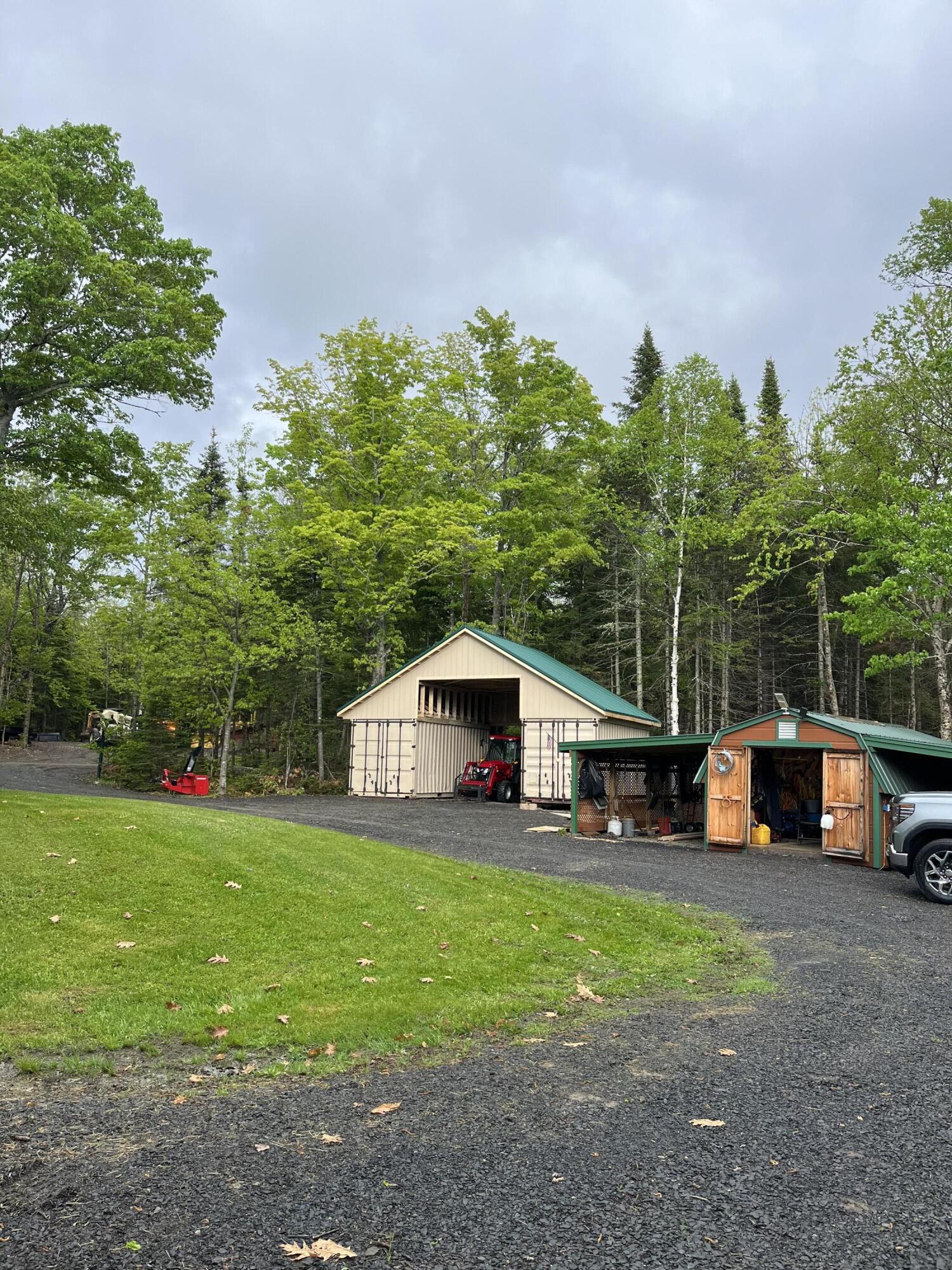 main property photo 9