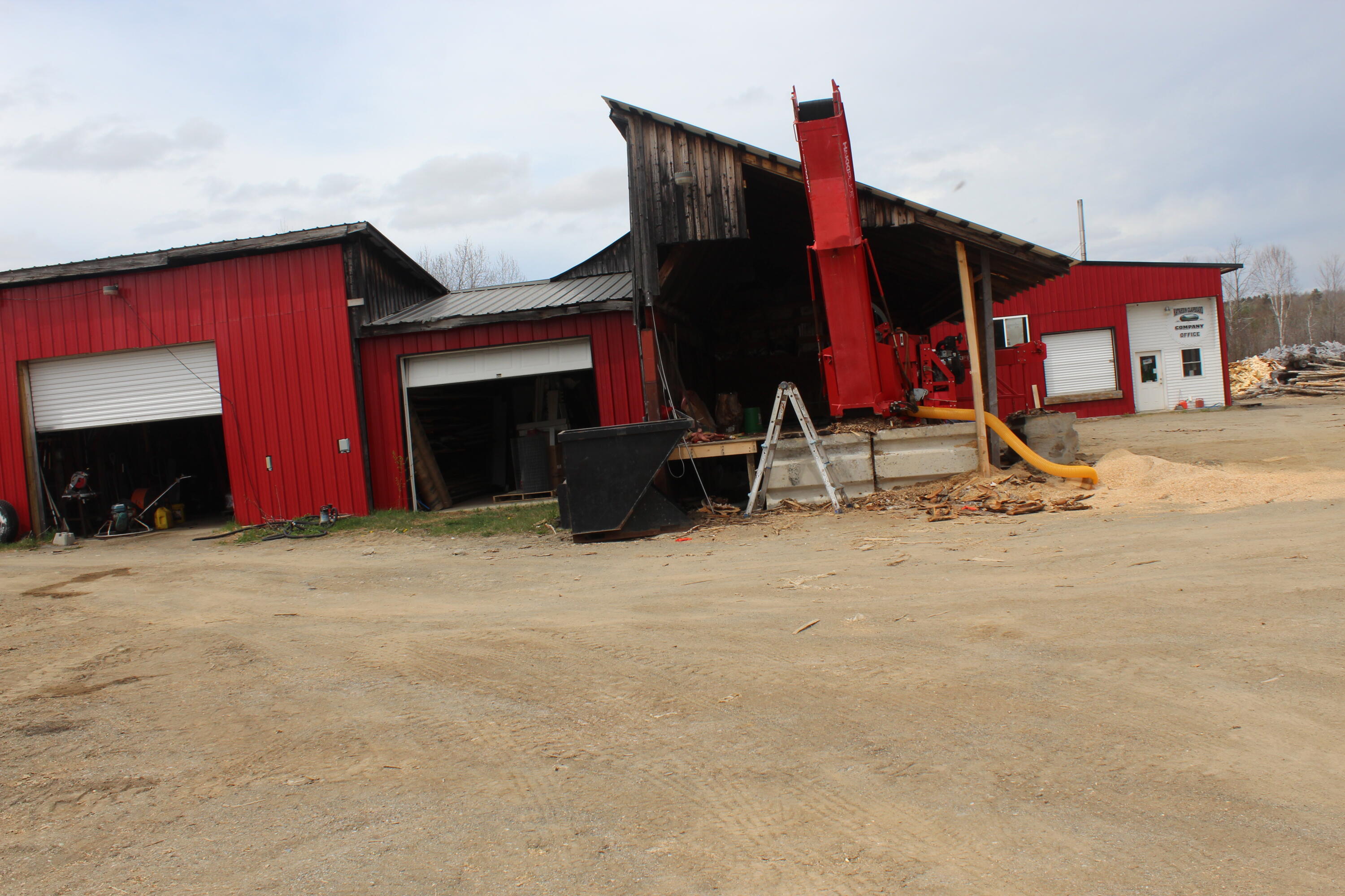 main property photo 30