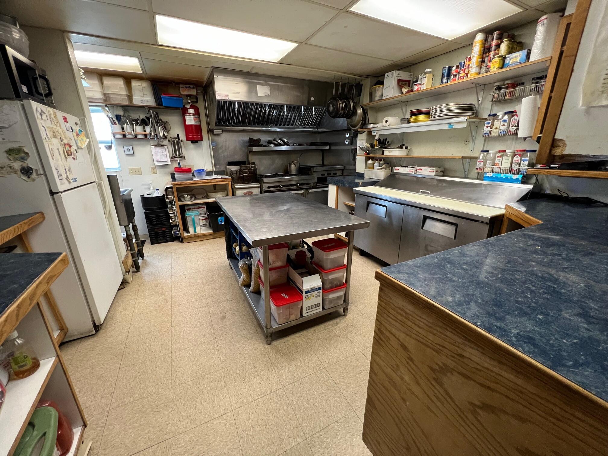 main property photo 16