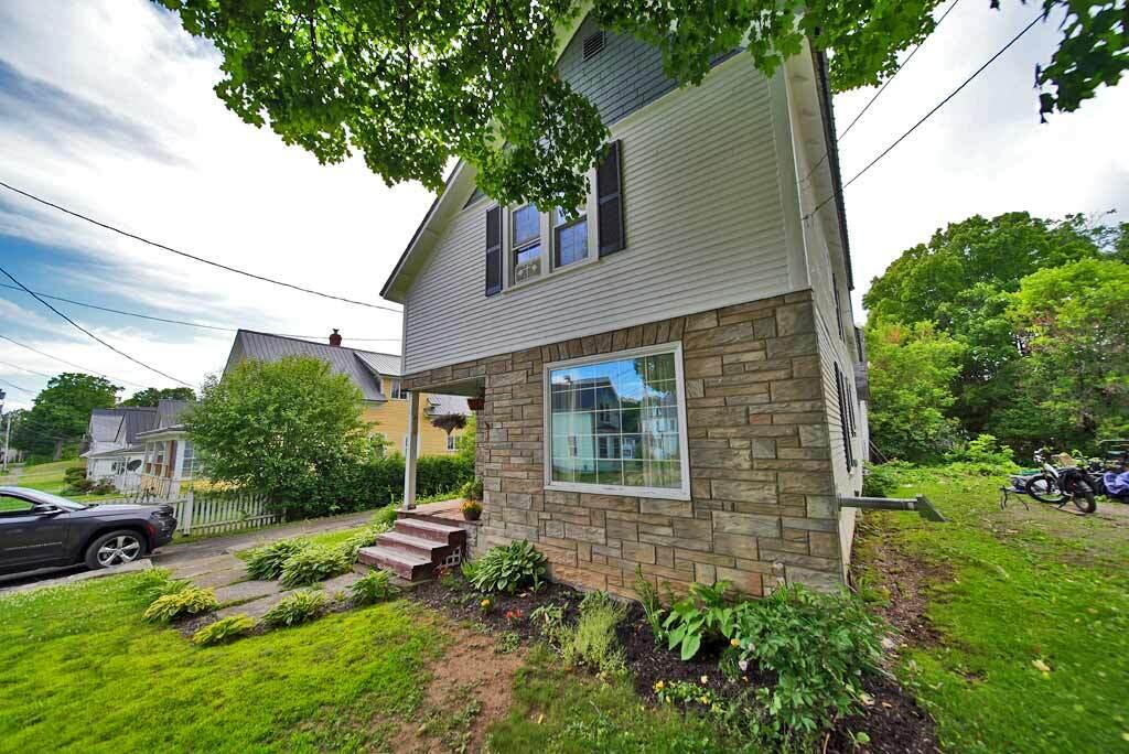 main property photo 14