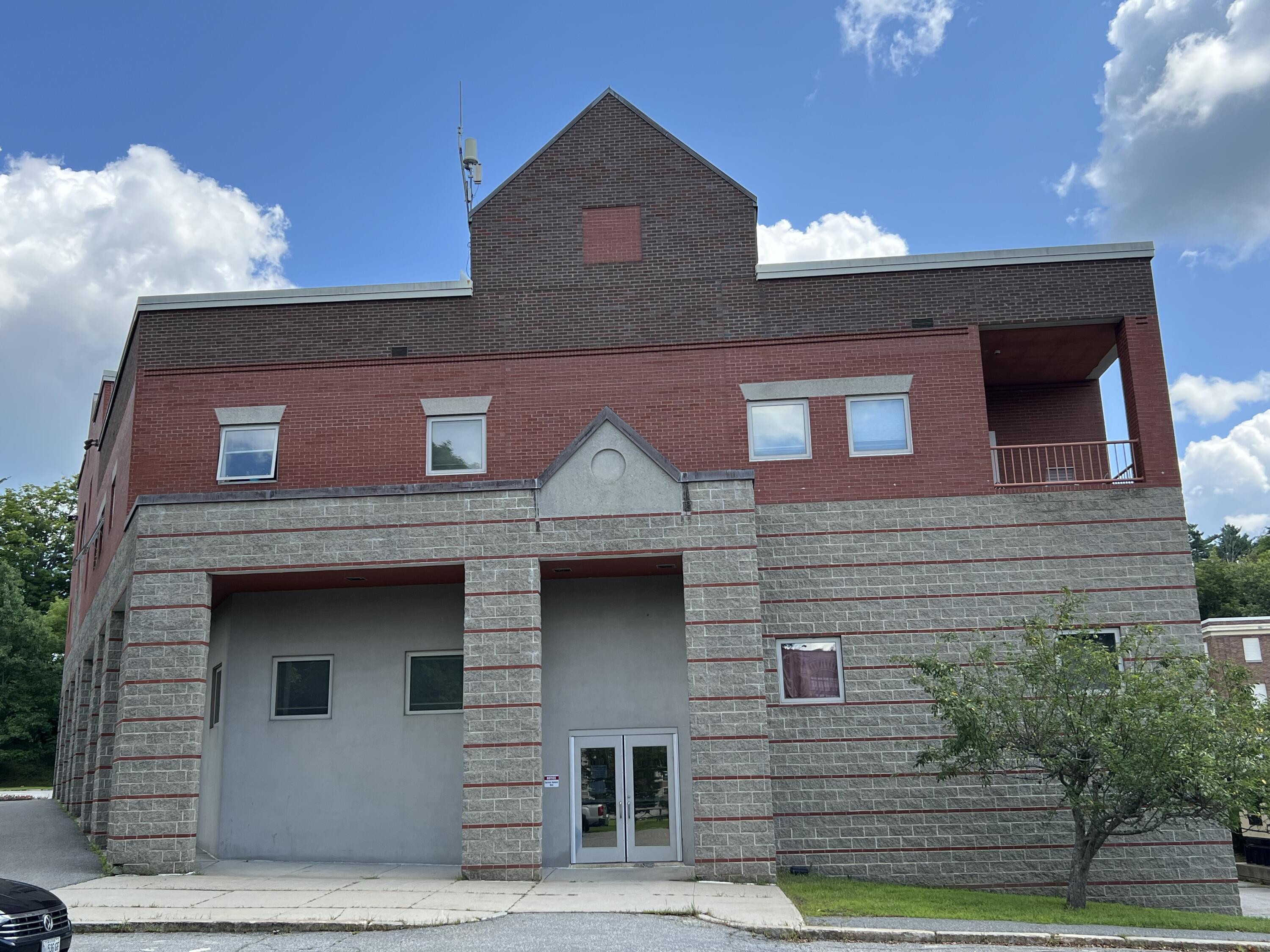 main property photo 45