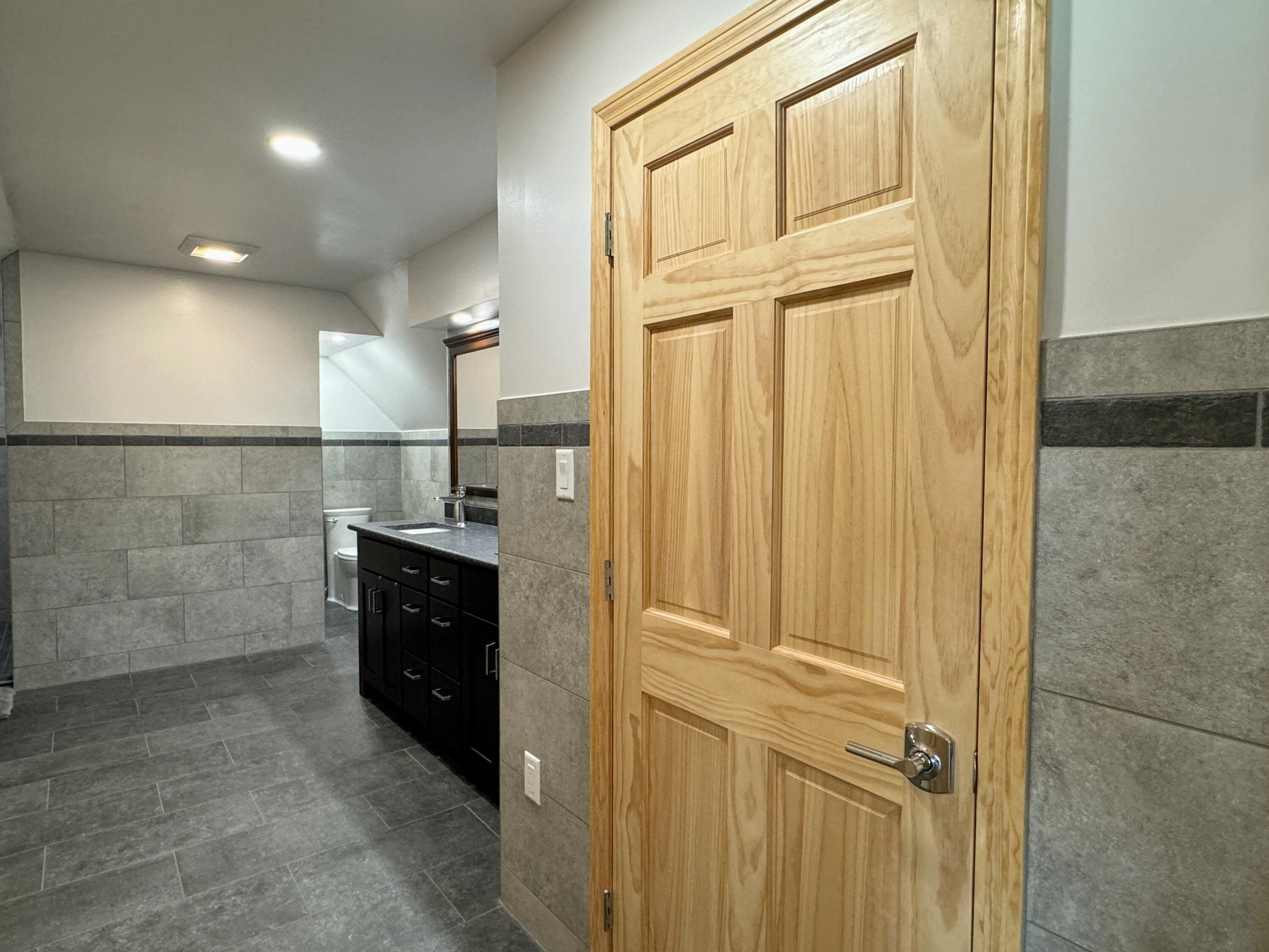 main property photo 75