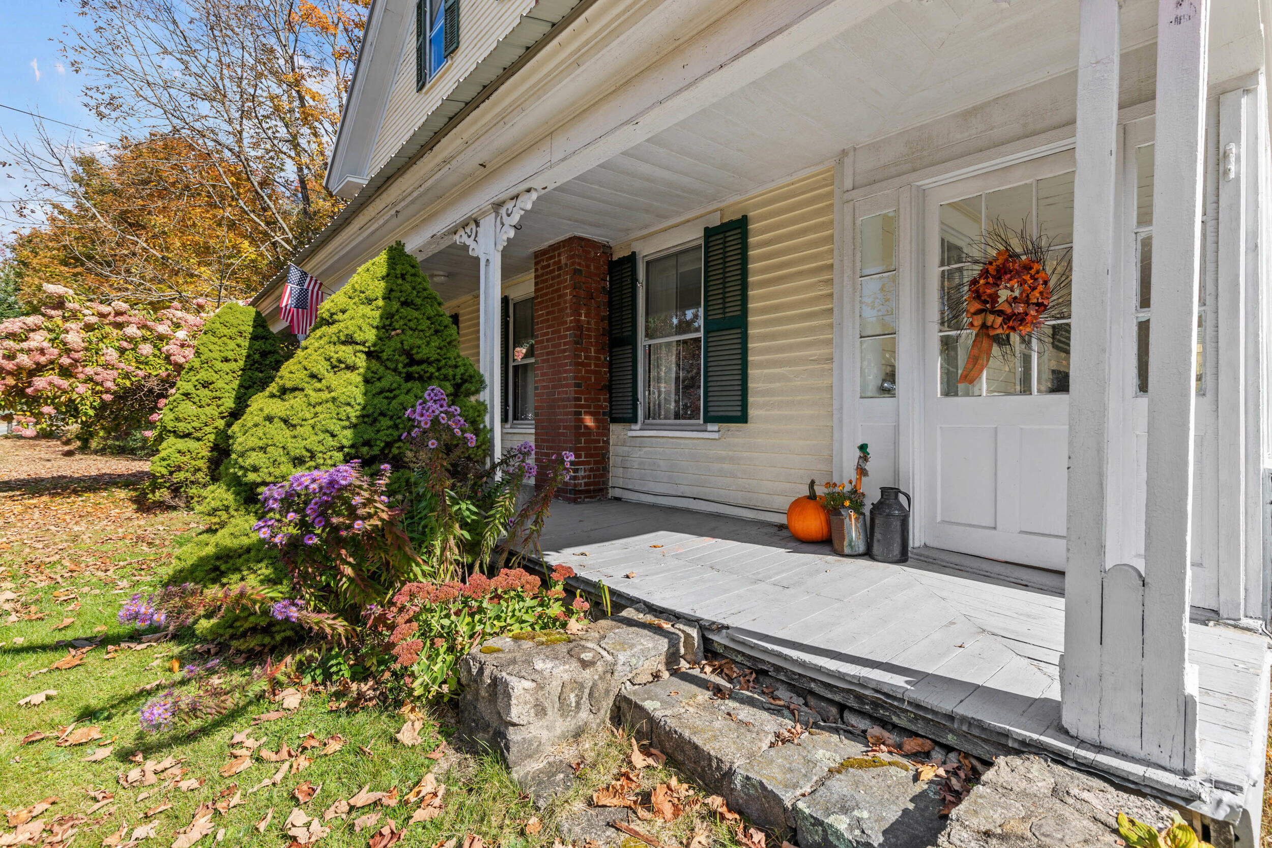 main property photo 35