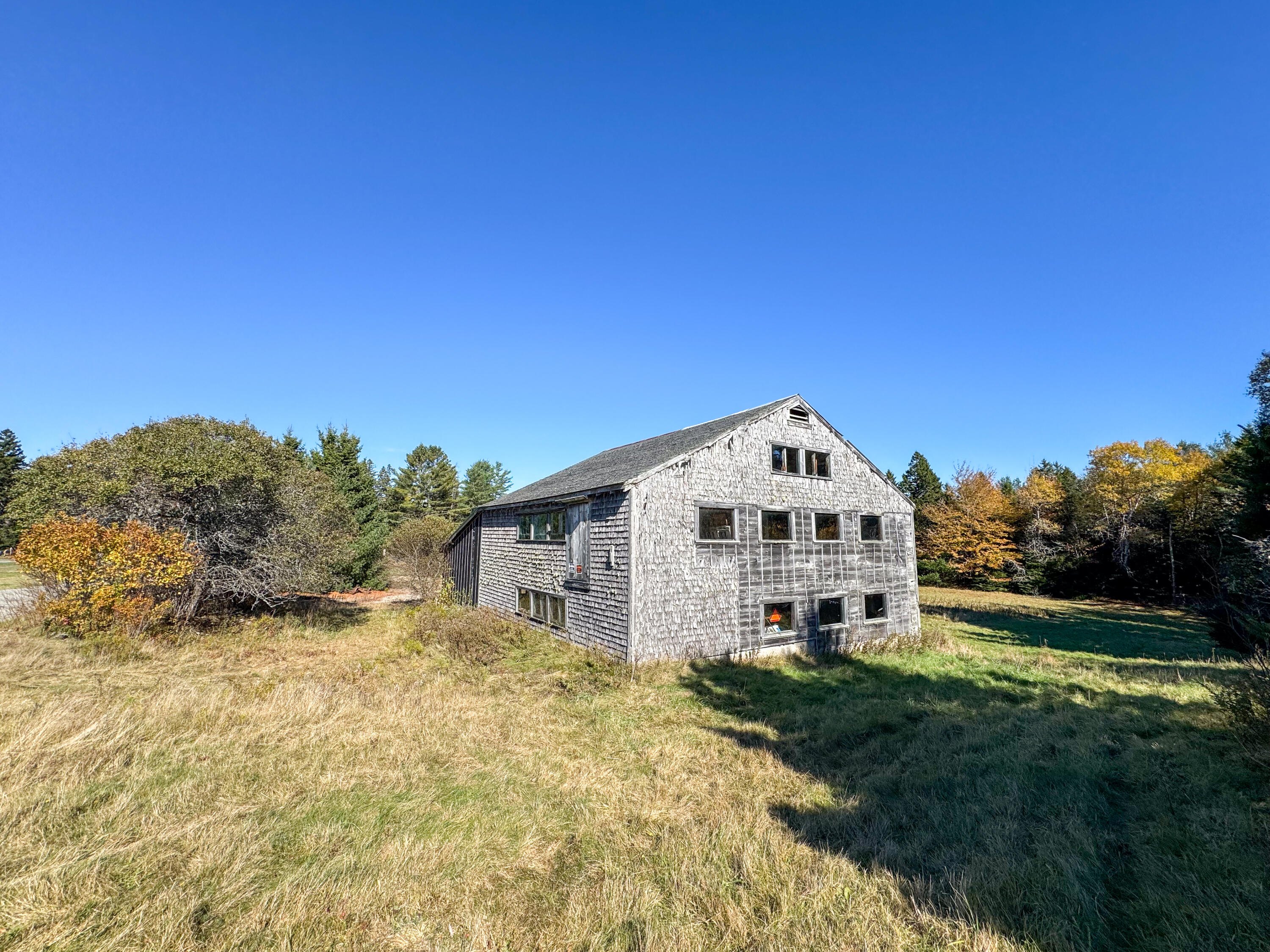 main property photo 25
