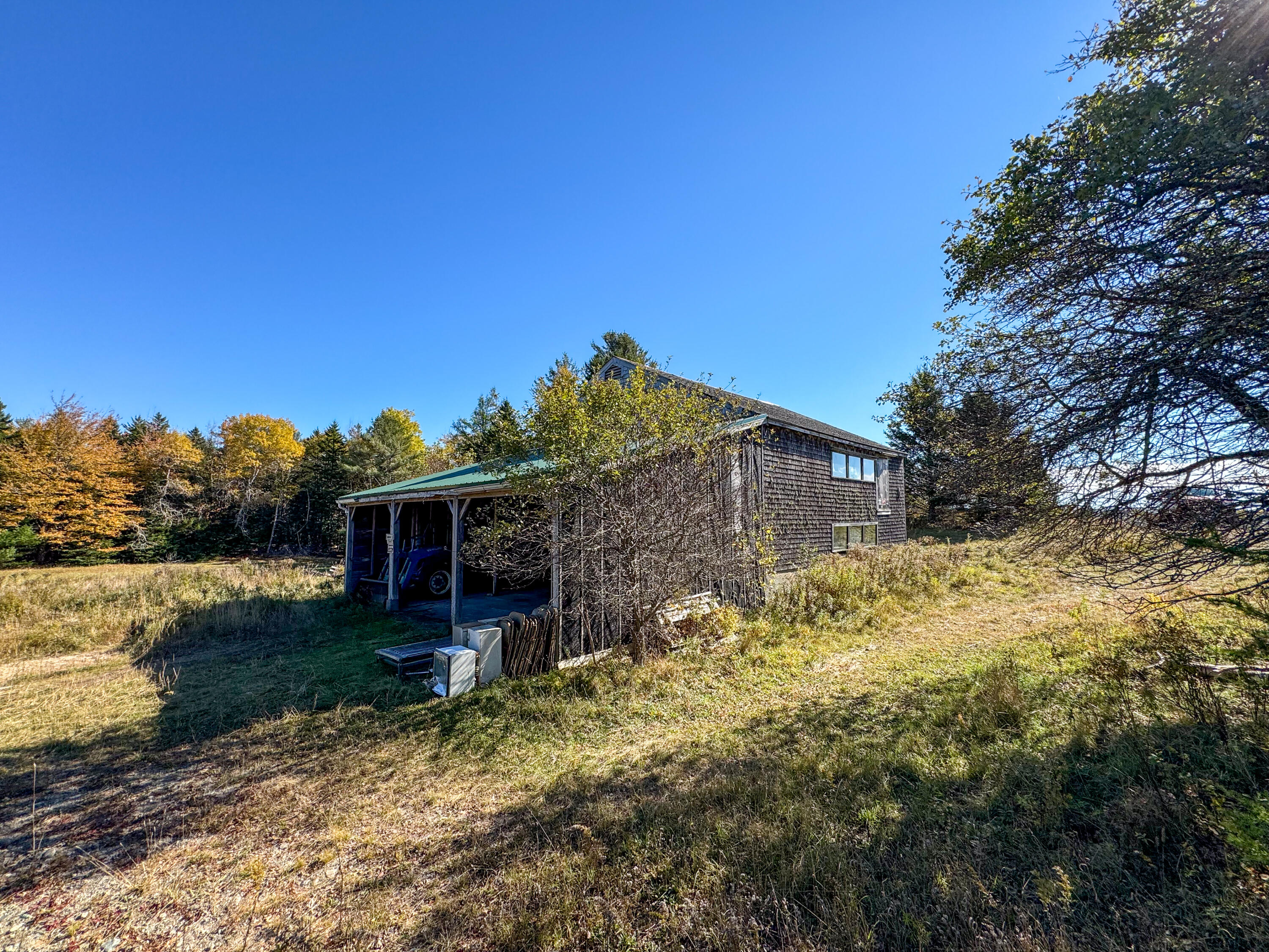 main property photo 27