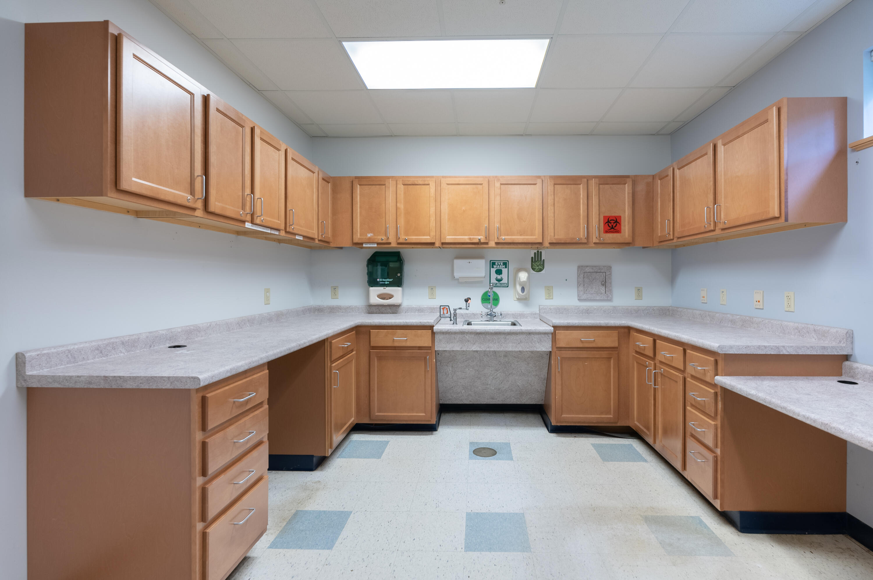 main property photo 48