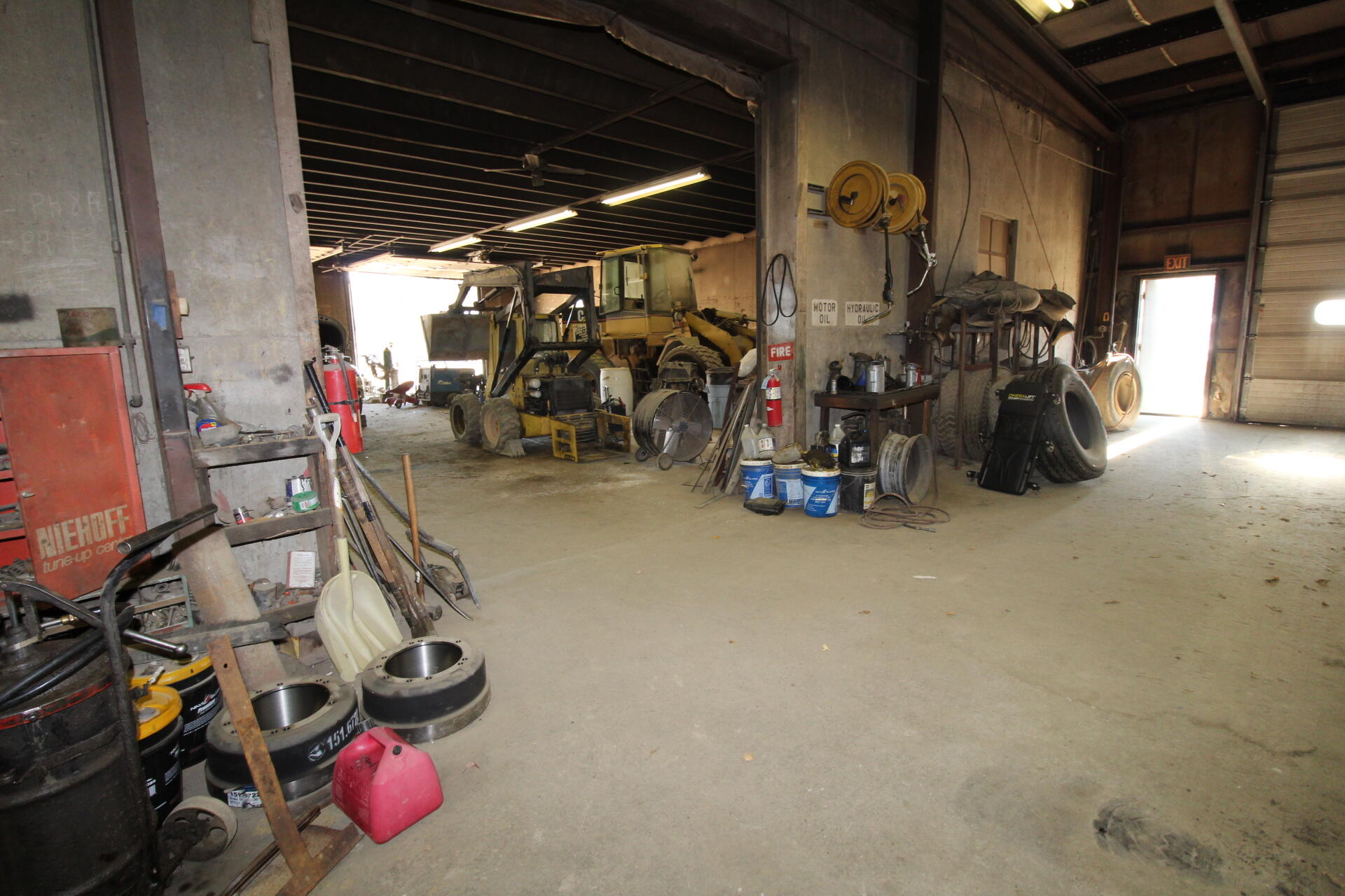 main property photo 15