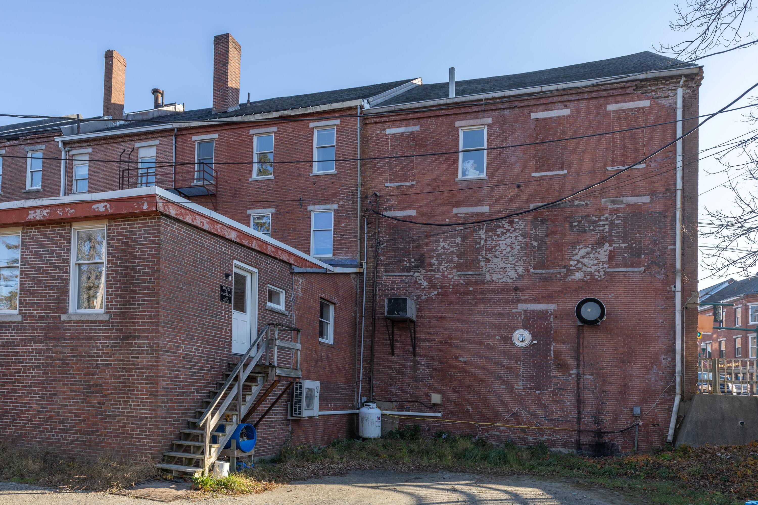 main property photo 45