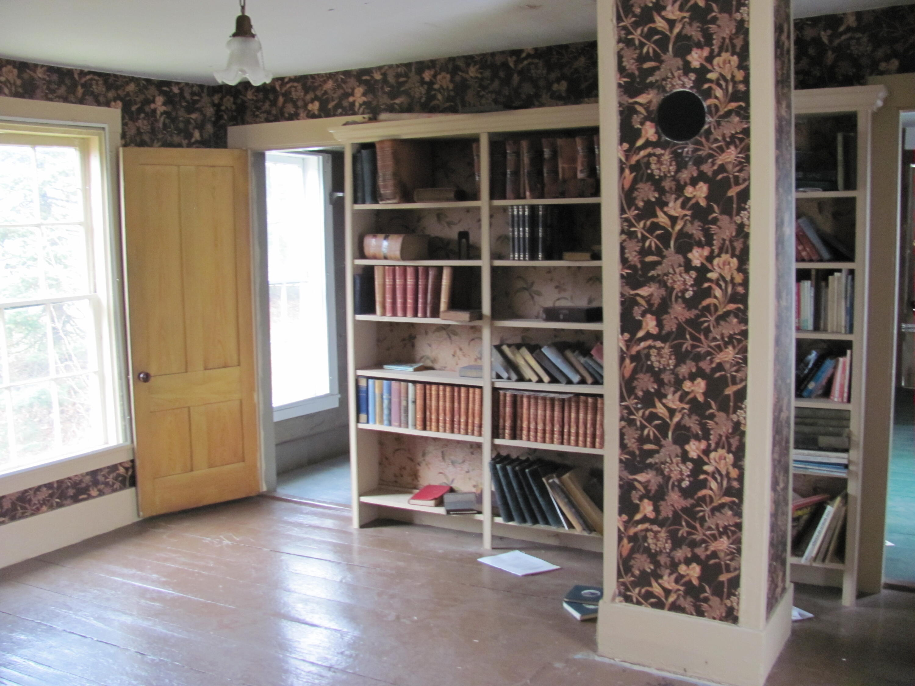 main property photo 9