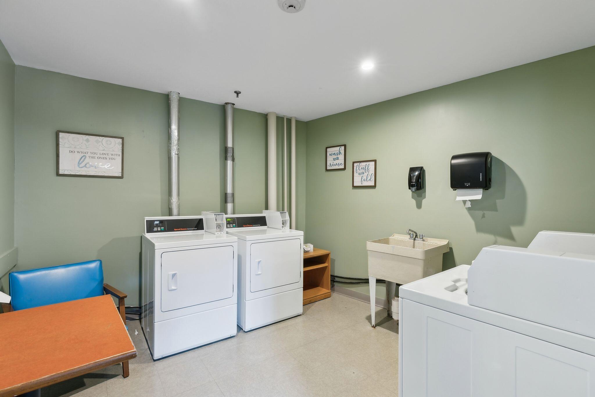 property viewer photo 32