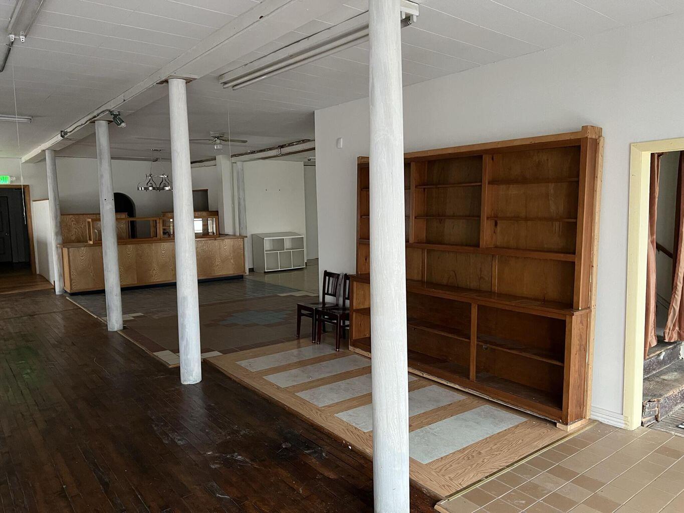main property photo 9