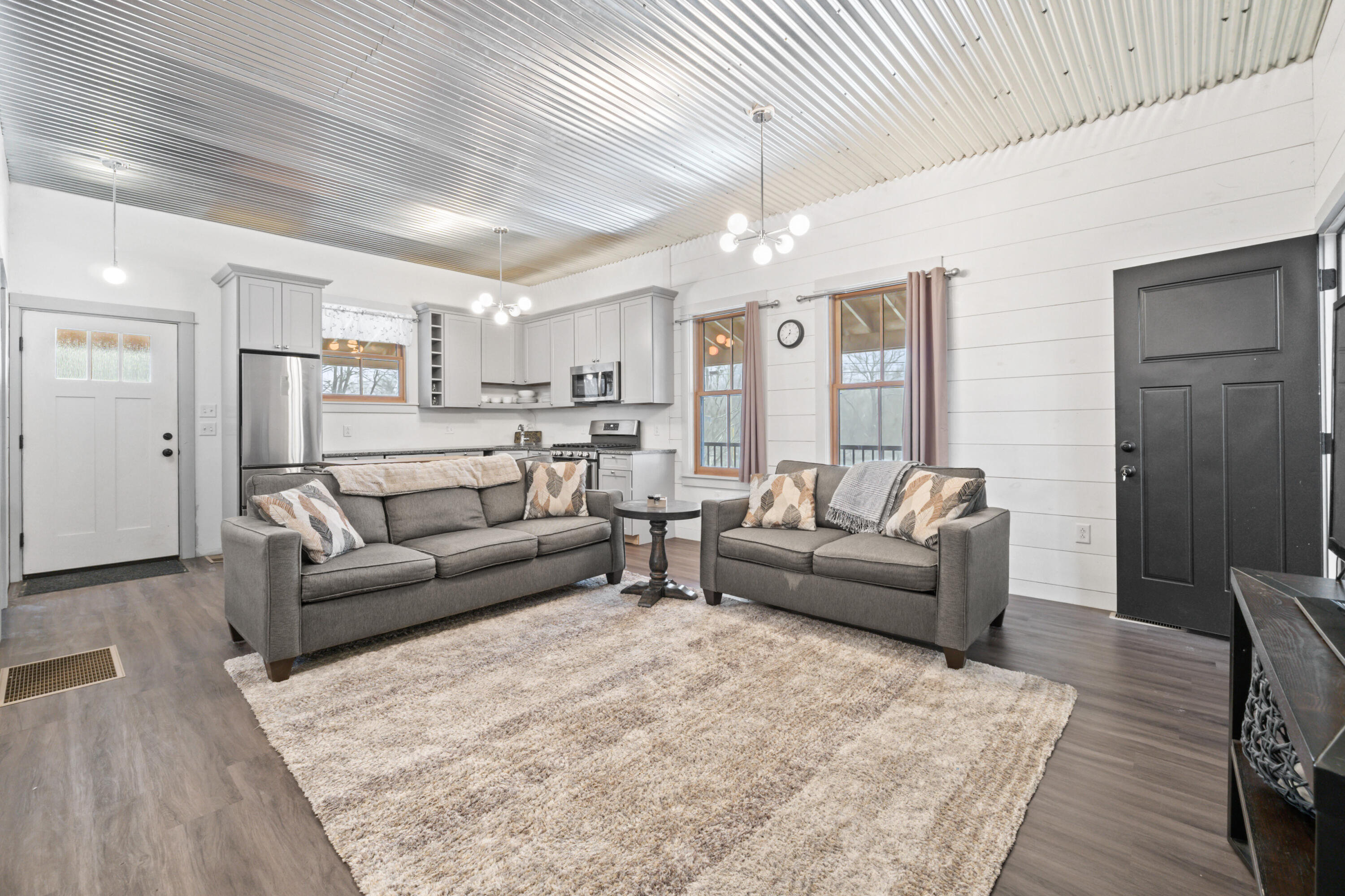 main property photo 78