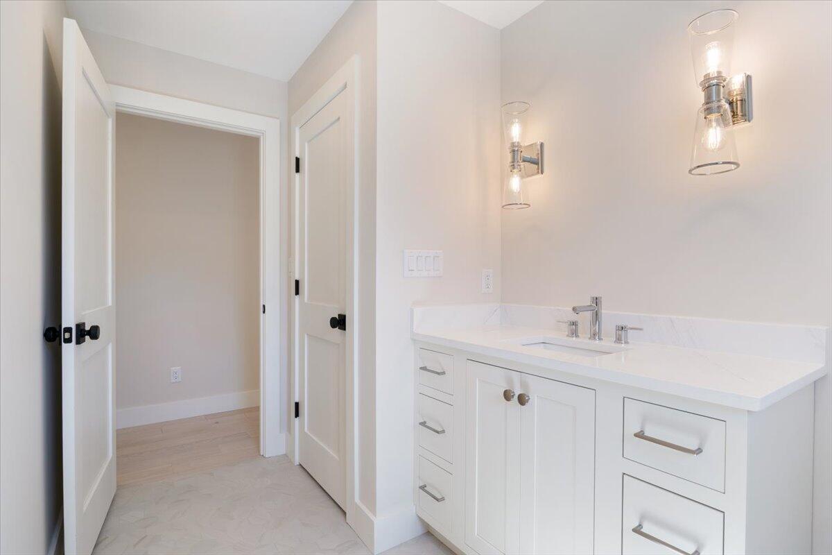 property viewer photo 32