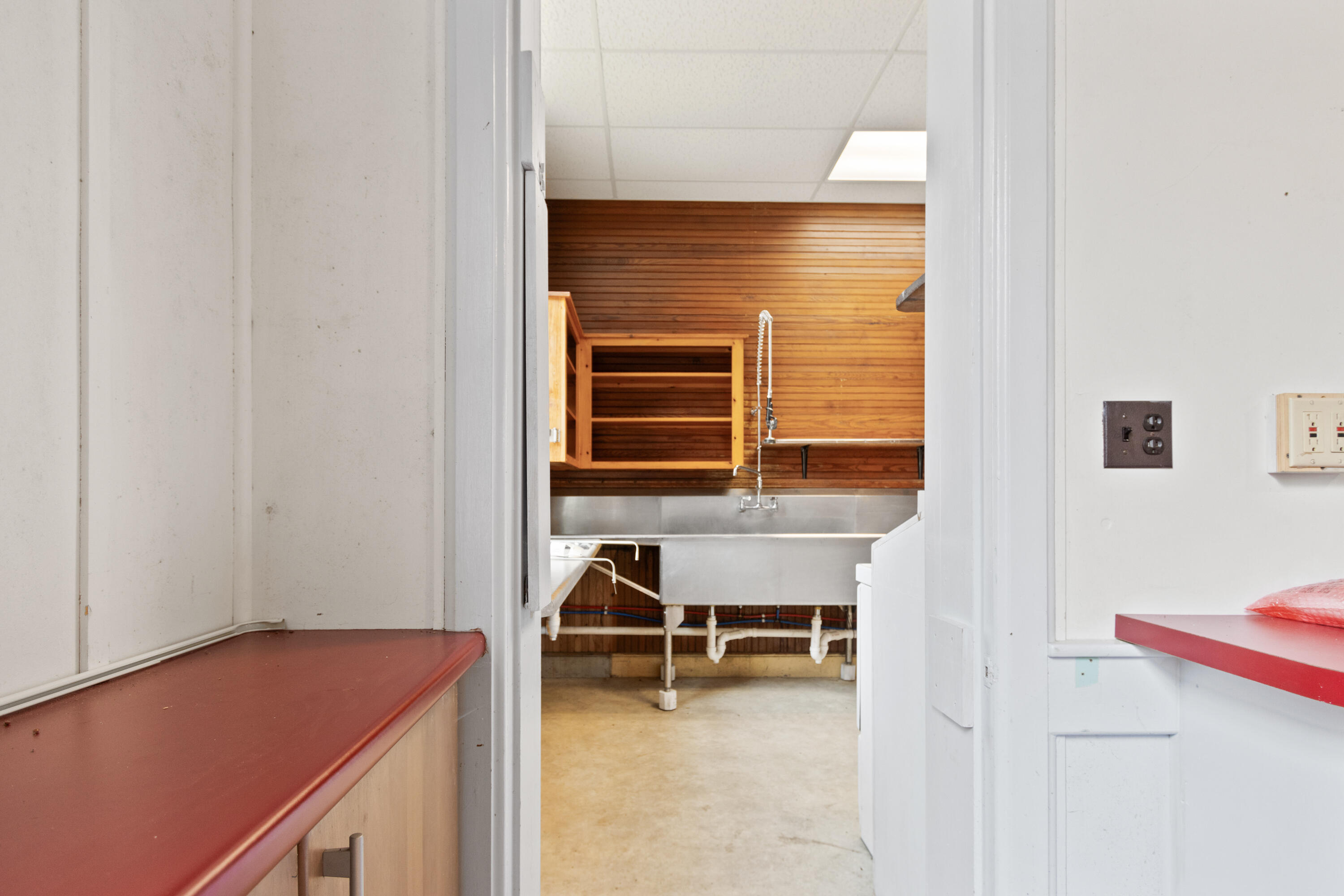 main property photo 60
