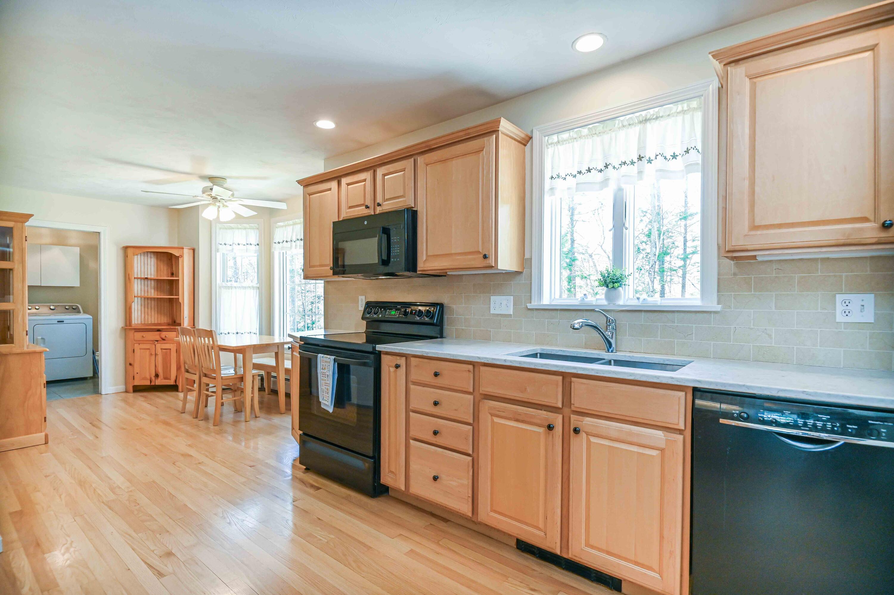 property viewer photo 12