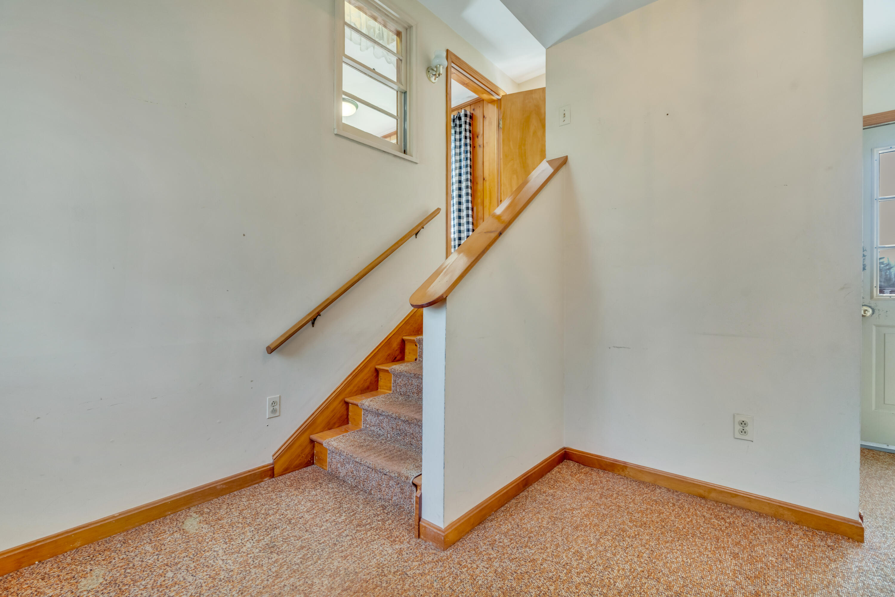 property viewer photo 6