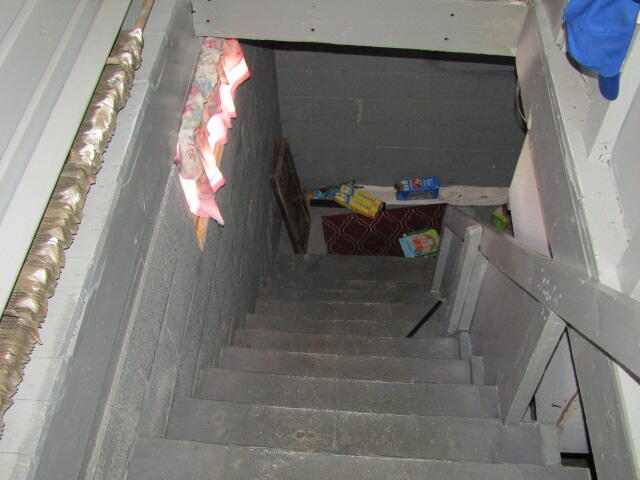 main property photo 13