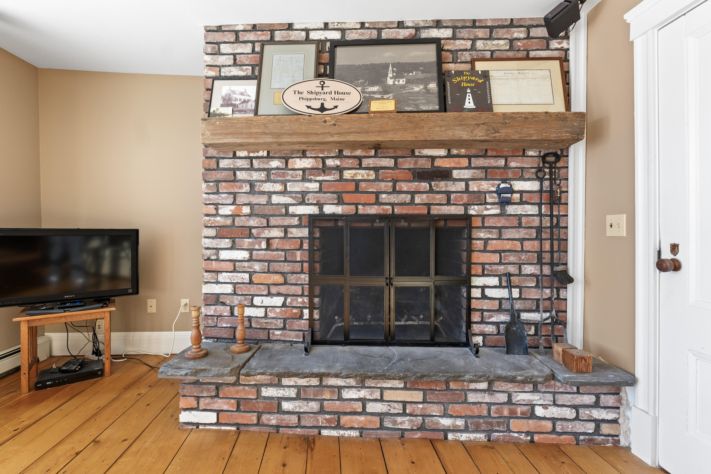 main property photo 22