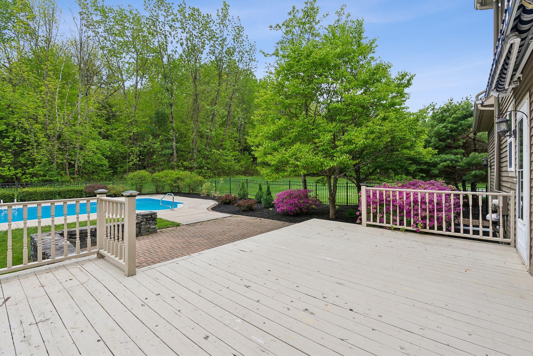 property viewer photo 48
