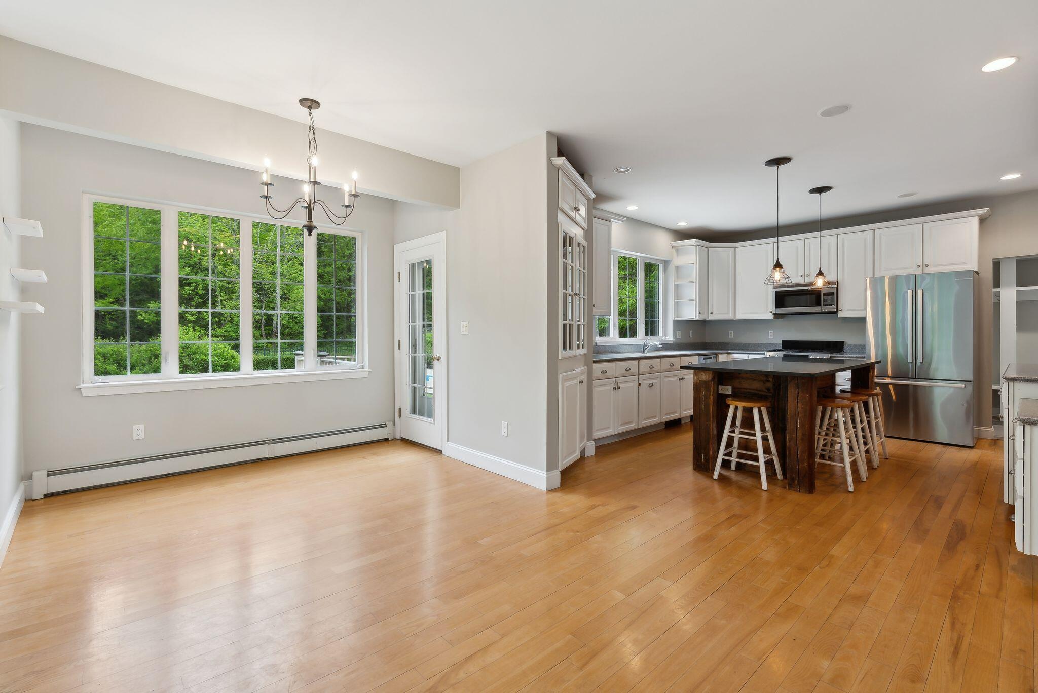 property viewer photo 5