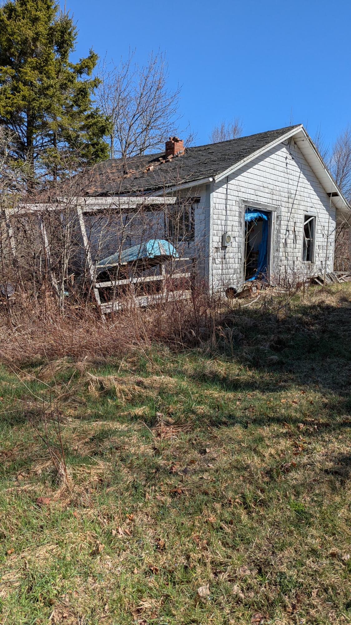 main property photo 34