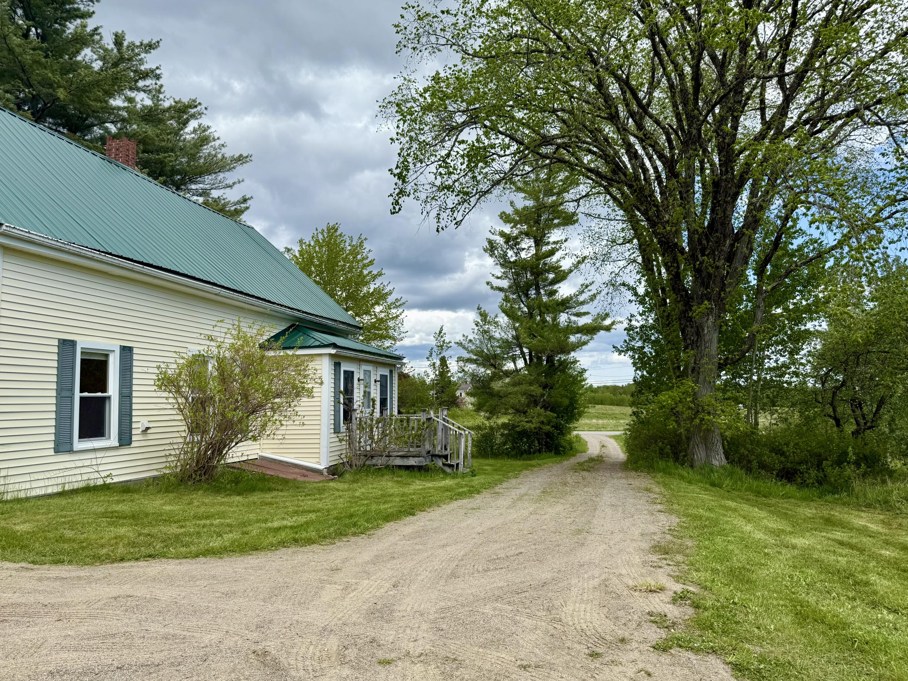 main property photo 13