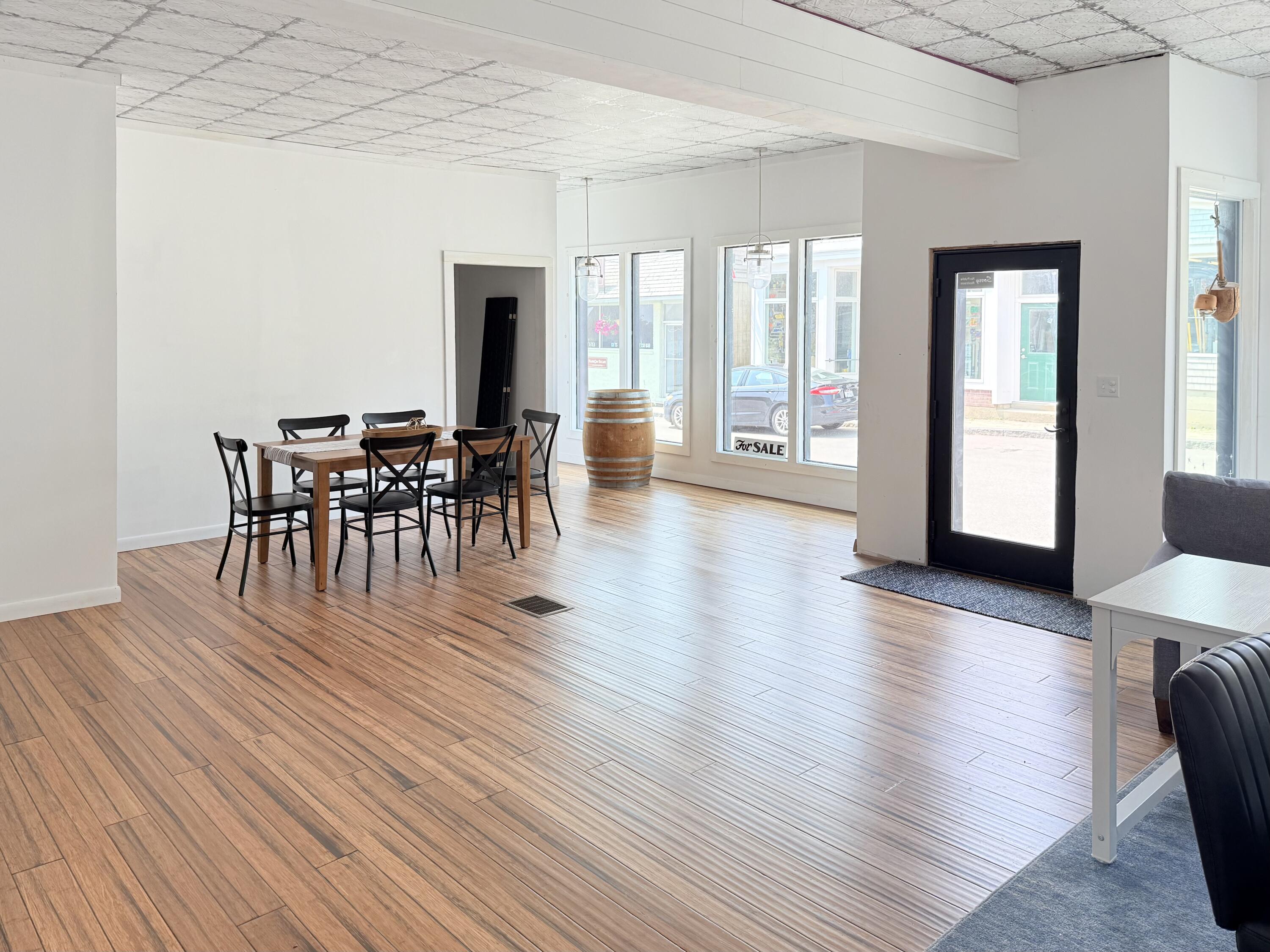 main property photo 29