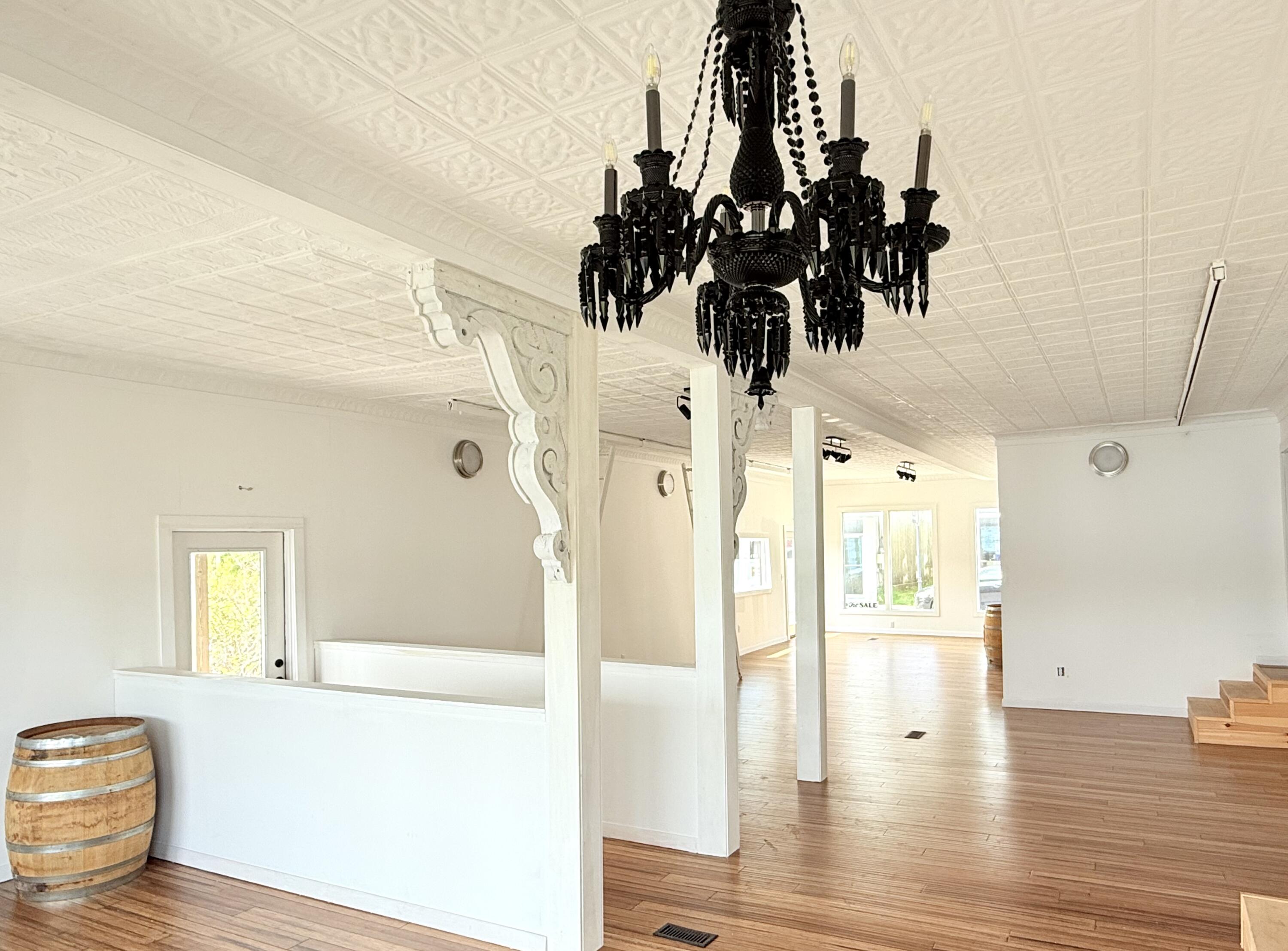 main property photo 35