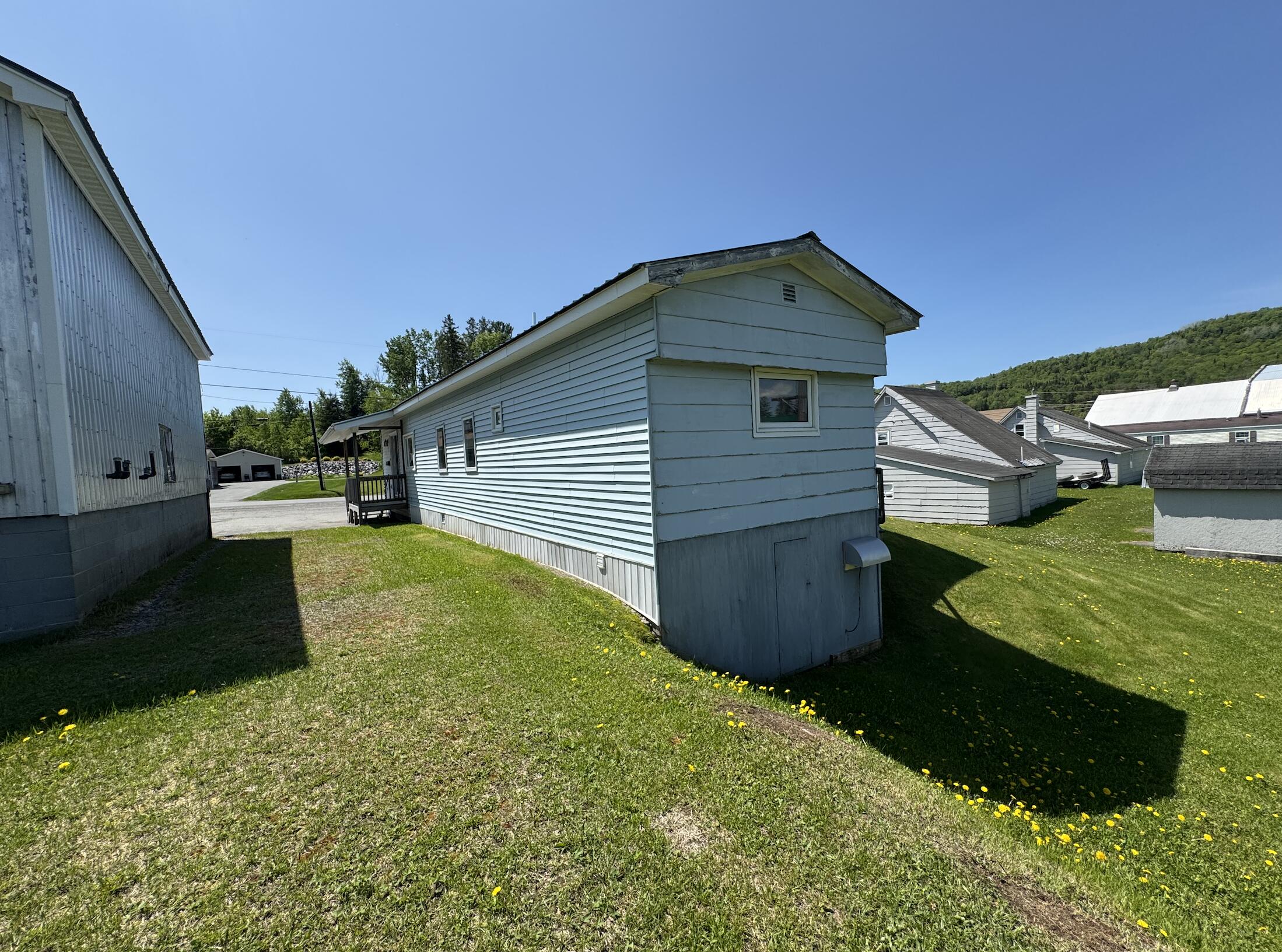main property photo 24
