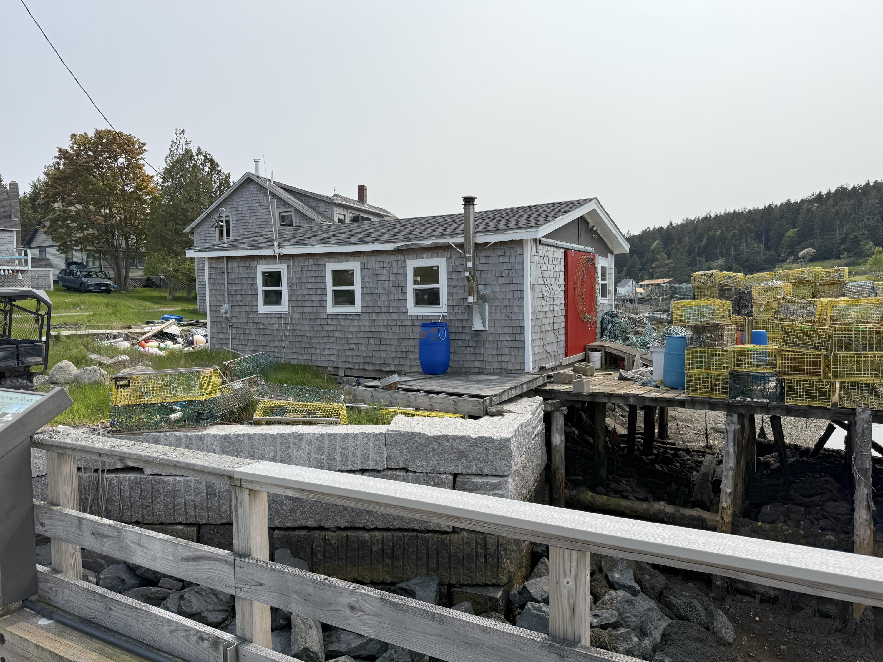 main property photo 37