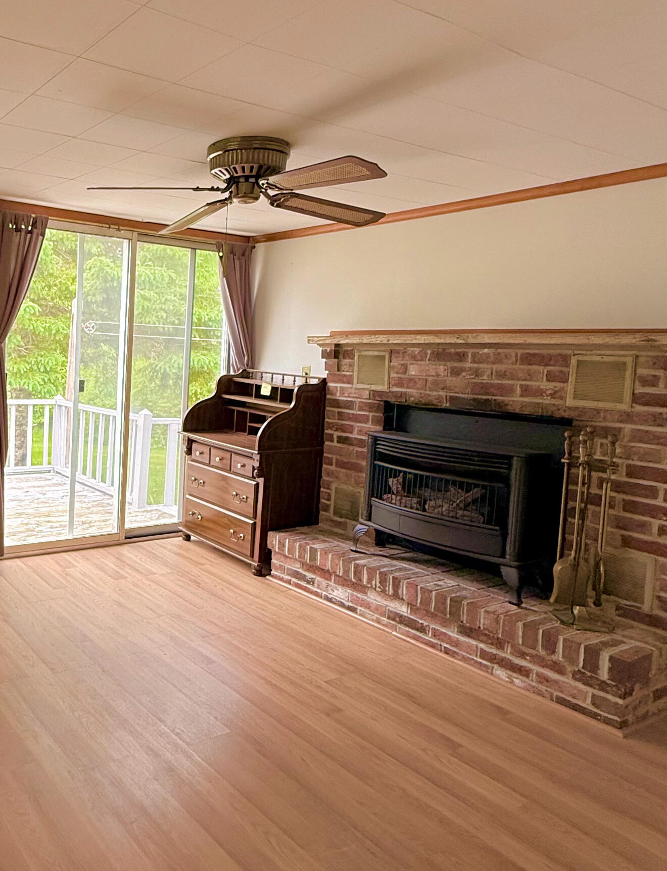 property viewer photo 10