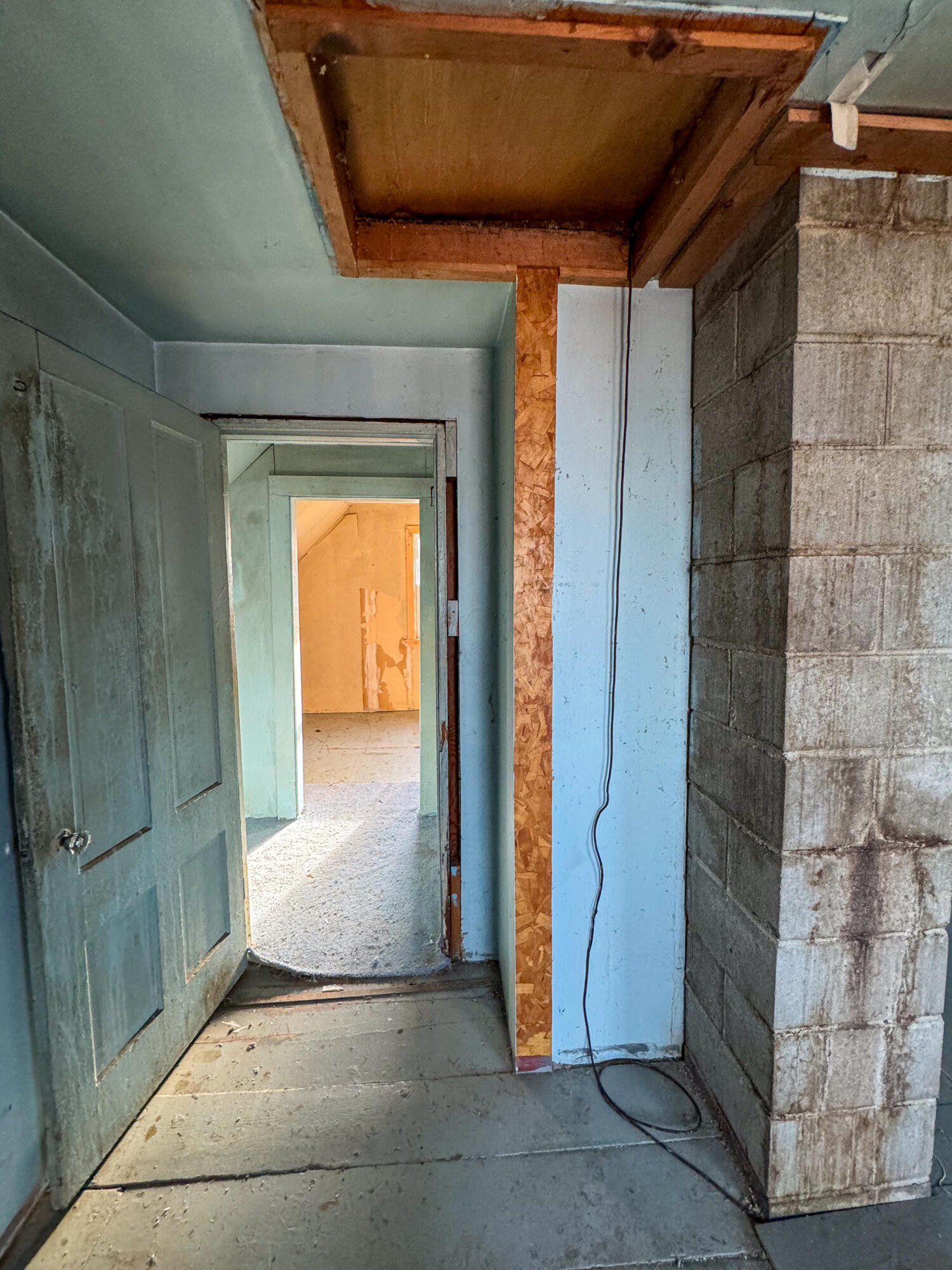 main property photo 43
