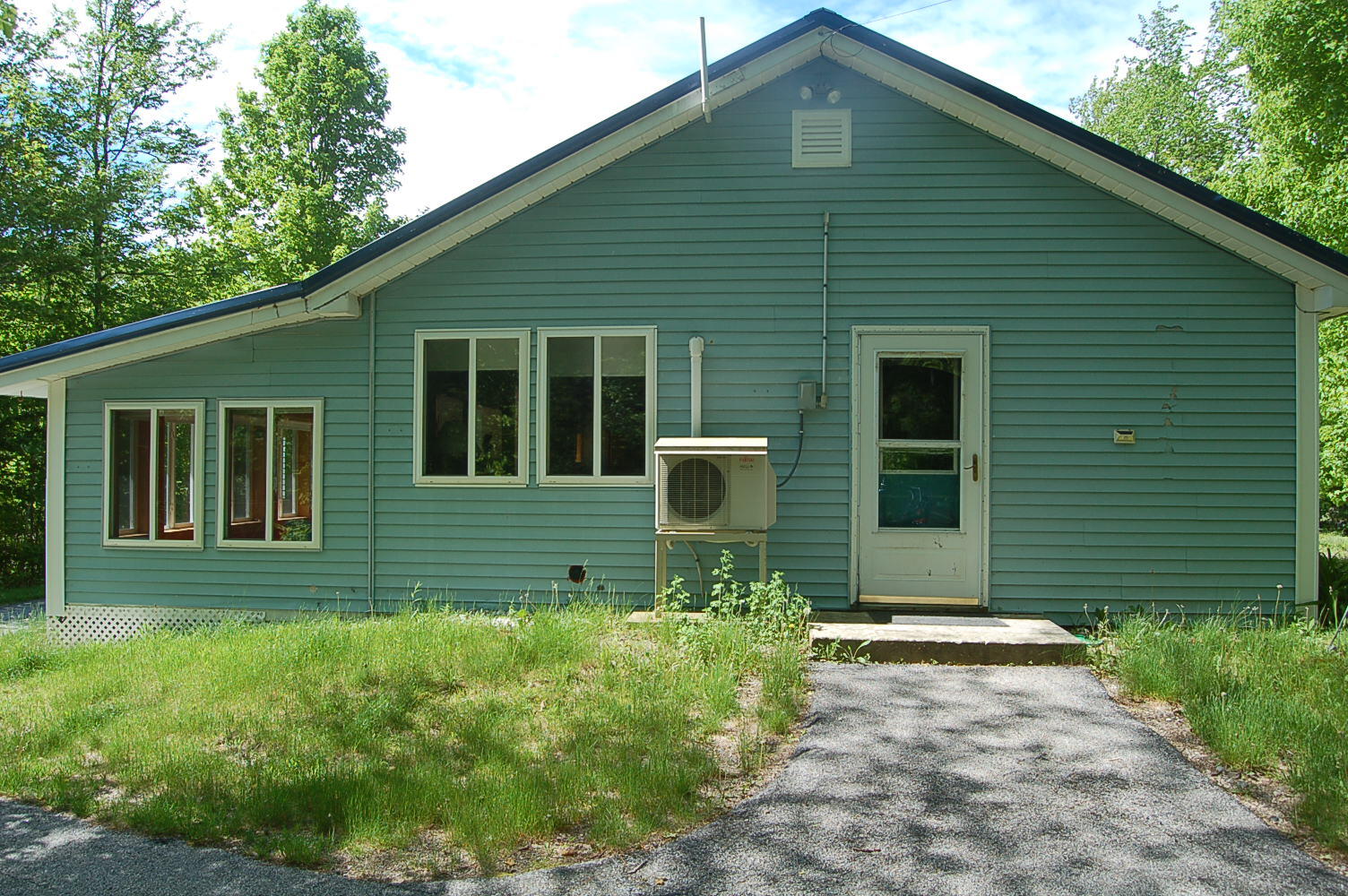 main property photo 0