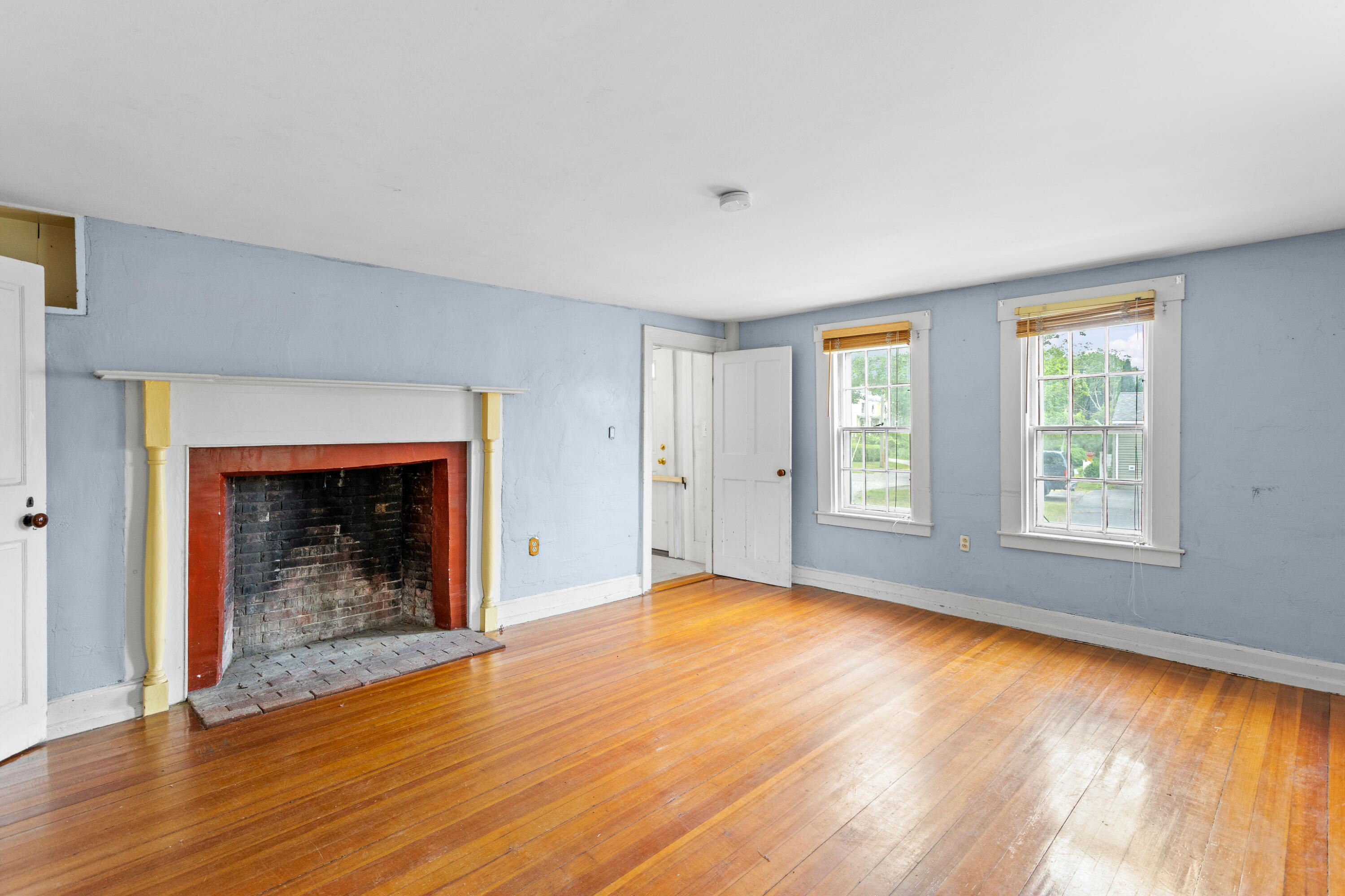main property photo 33
