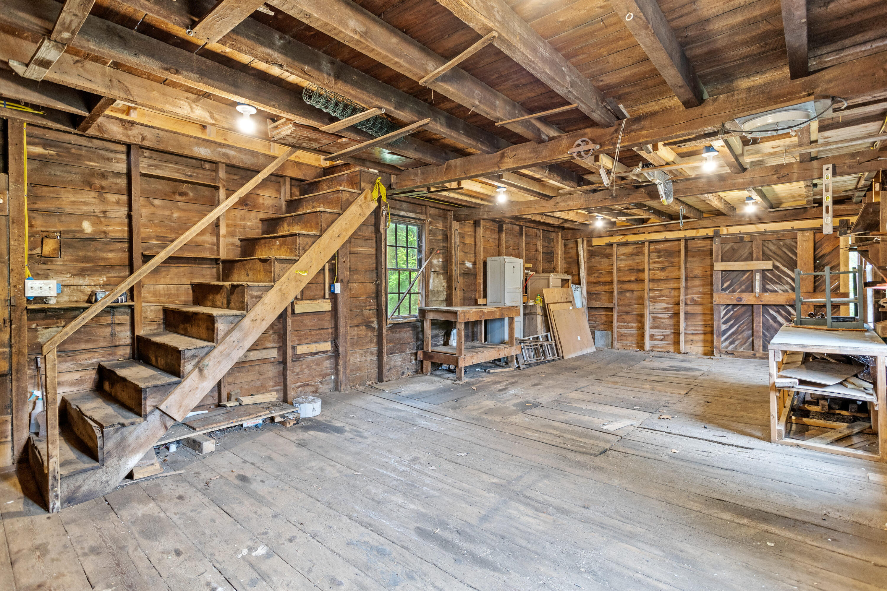 main property photo 67
